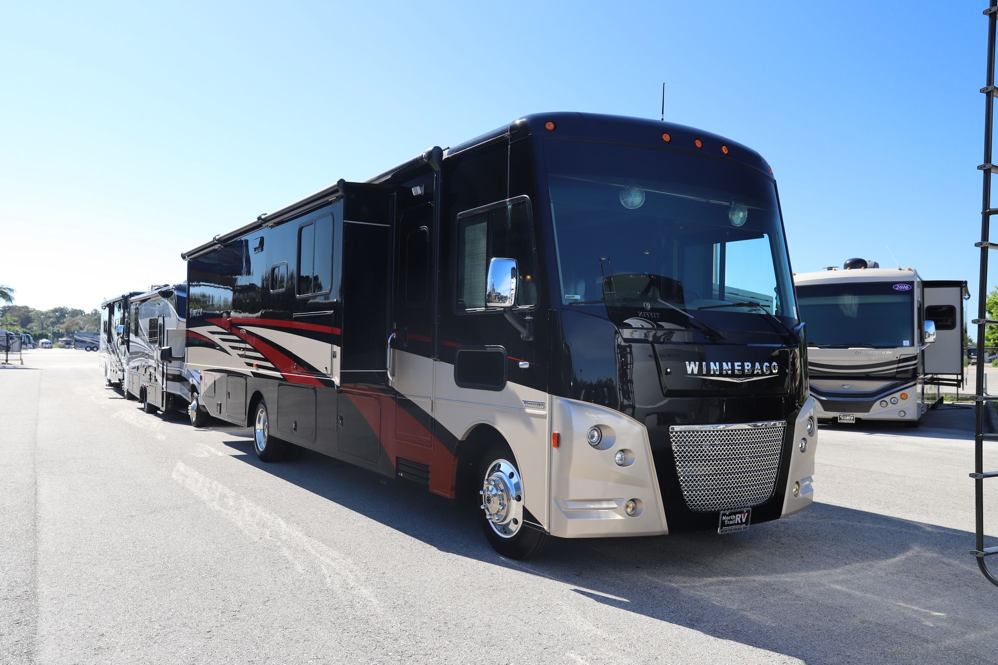 Used 2019 Winnebago Adventurer 36Z Class A  For Sale