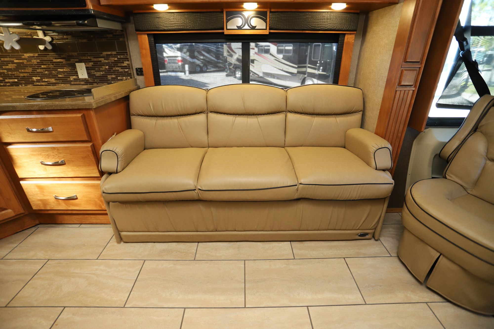 Used 2017 Tiffin Motor Homes Breeze 32BR Class A  For Sale