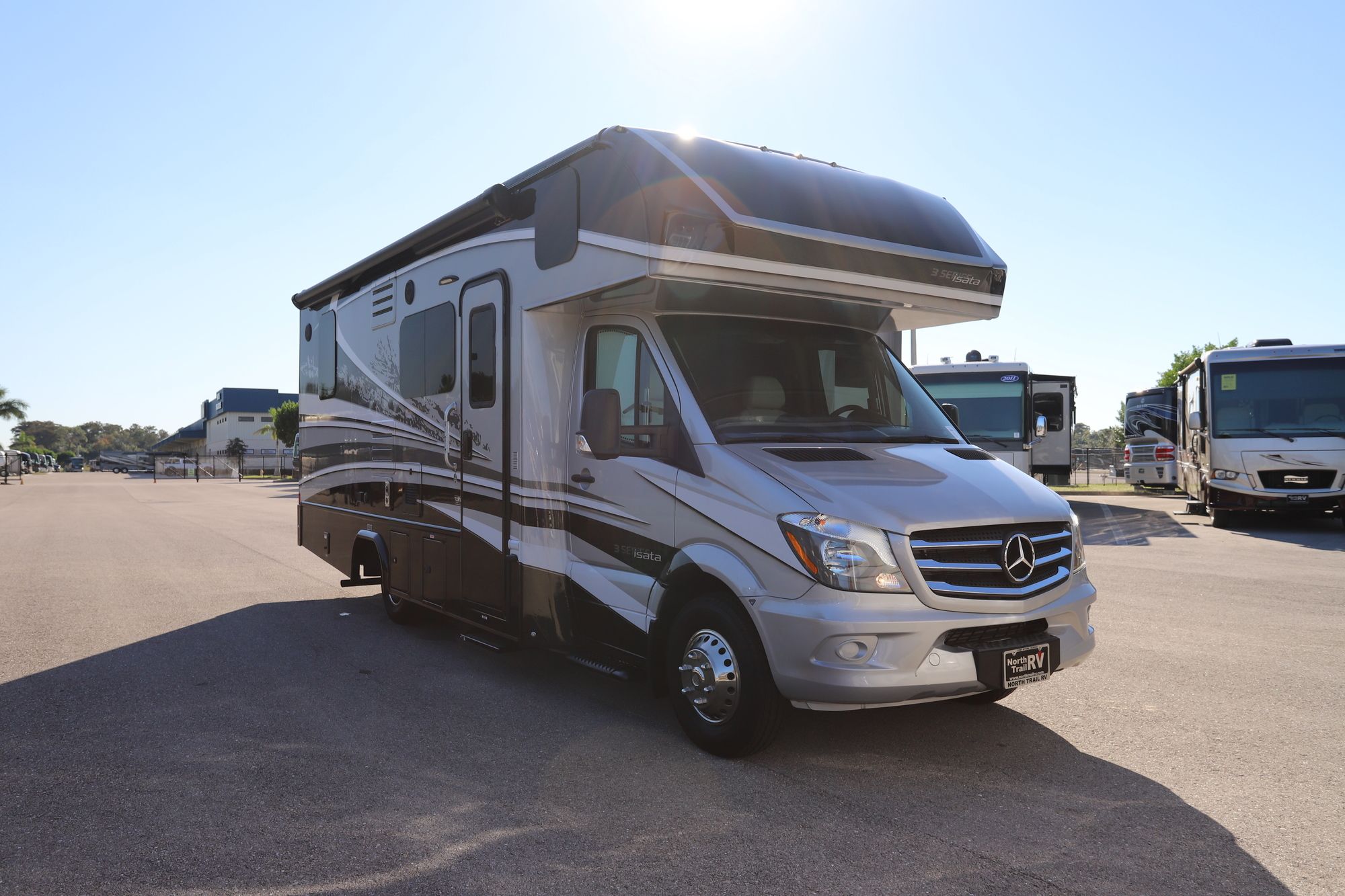 Used 2019 Dynamax Isata 3 24CBM Class C  For Sale