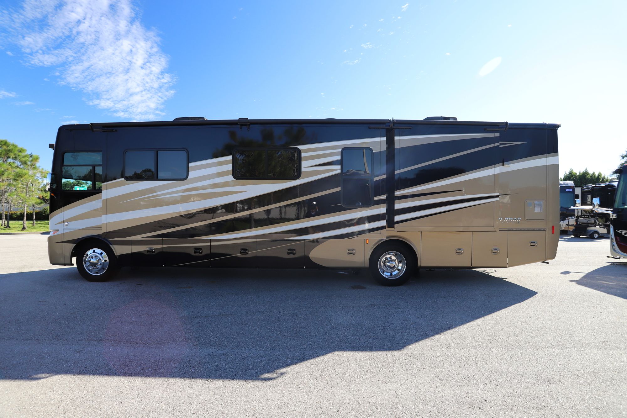 Used 2019 Tiffin Motor Homes Allegro 36LA Class A  For Sale