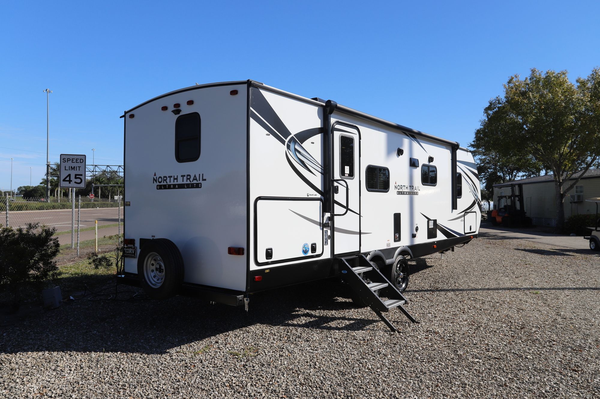 New 2021 Heartland Rv North Trail 25RBP Travel Trailer  For Sale