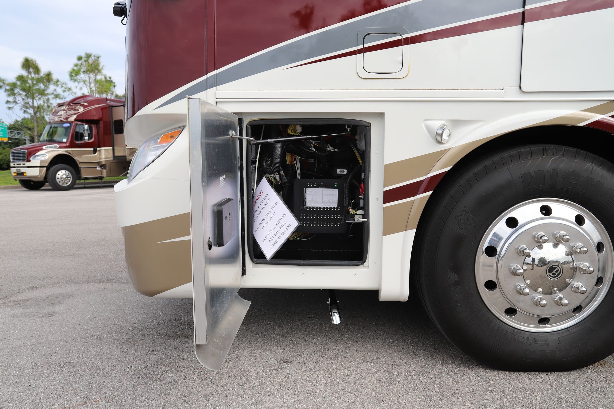 Used 2016 Tiffin Motor Homes Allegro Bus 40AP Class A  For Sale