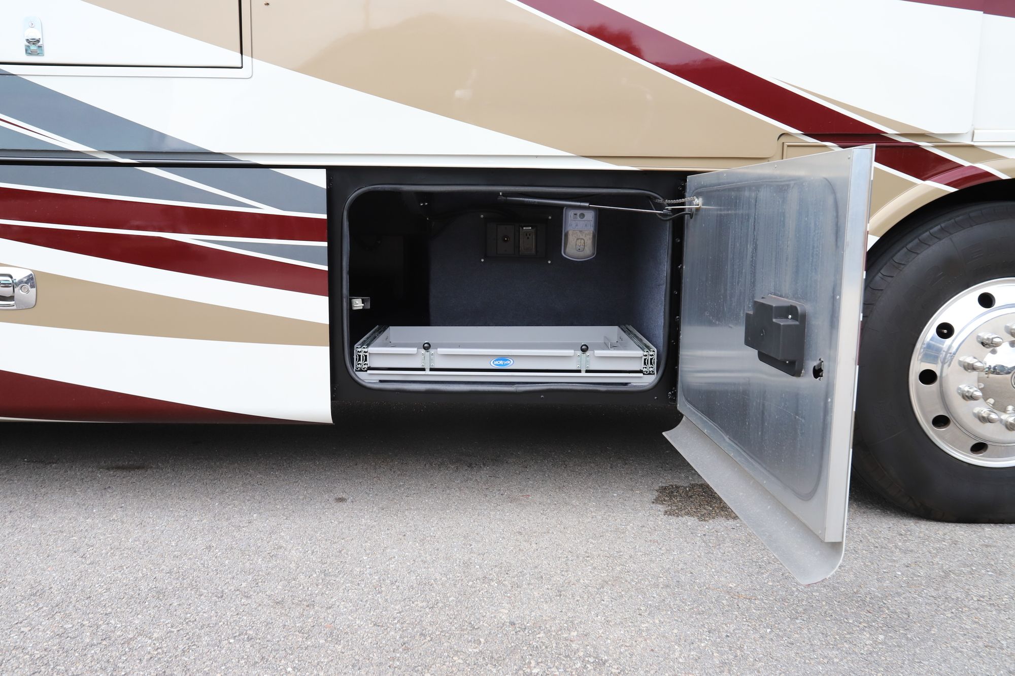 Used 2016 Tiffin Motor Homes Allegro Bus 40AP Class A  For Sale