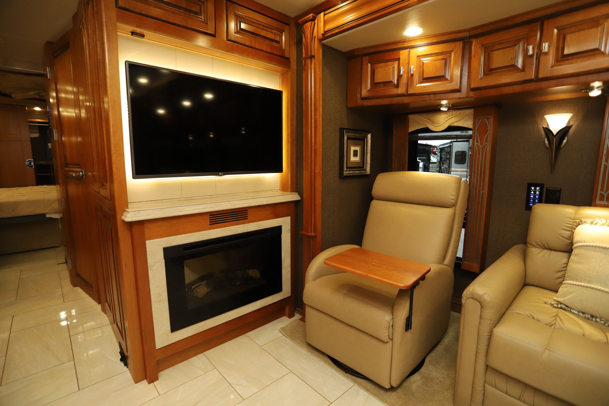 Used 2016 Tiffin Motor Homes Allegro Bus 40AP Class A  For Sale