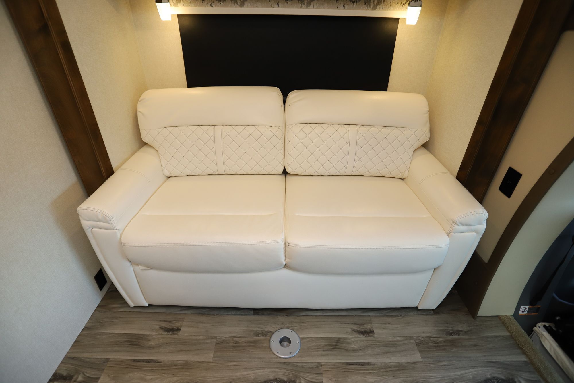 Used 2019 Tiffin Motor Homes Wayfarer 25QW Class C  For Sale