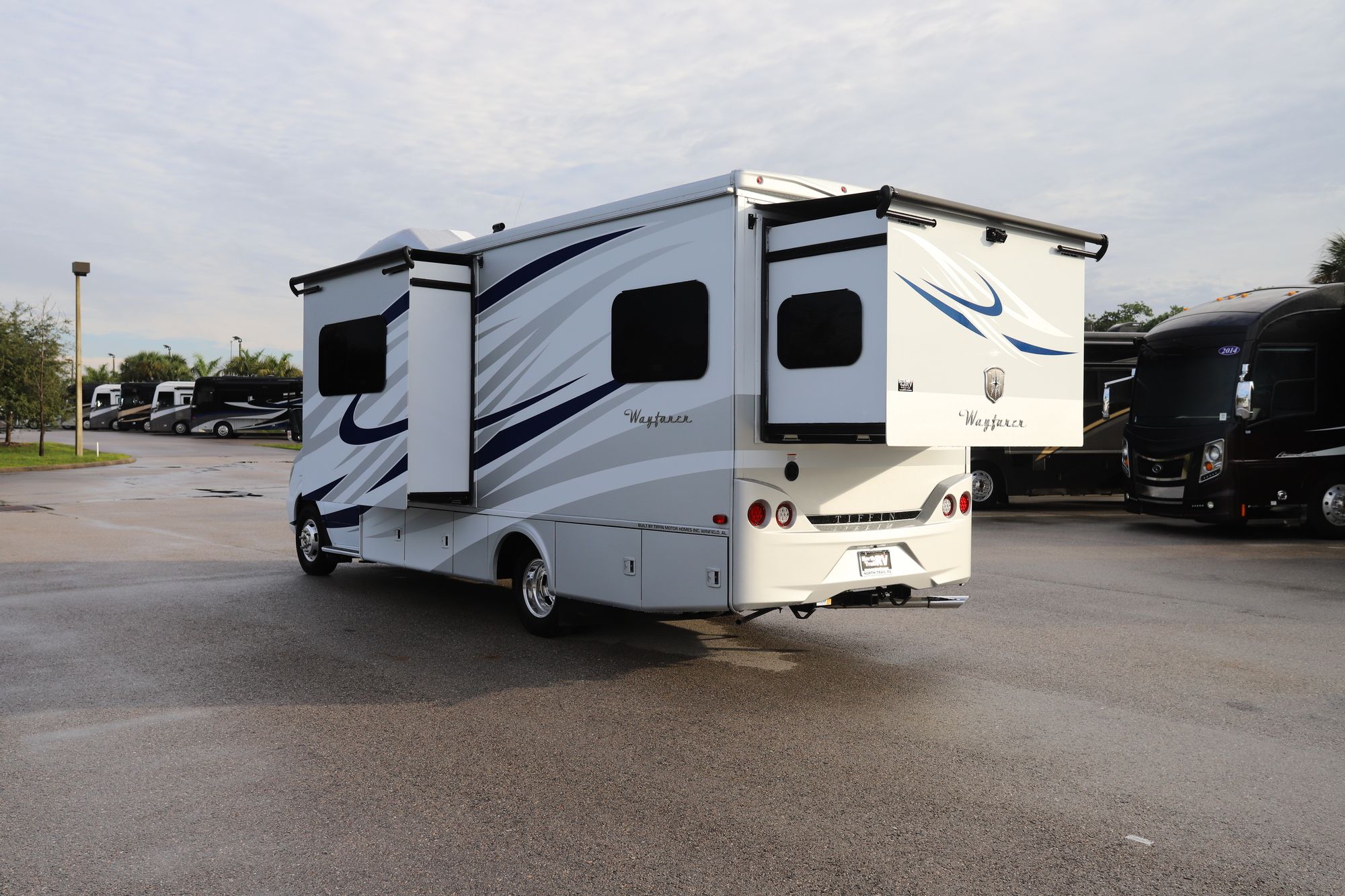 Used 2019 Tiffin Motor Homes Wayfarer 25QW Class C  For Sale