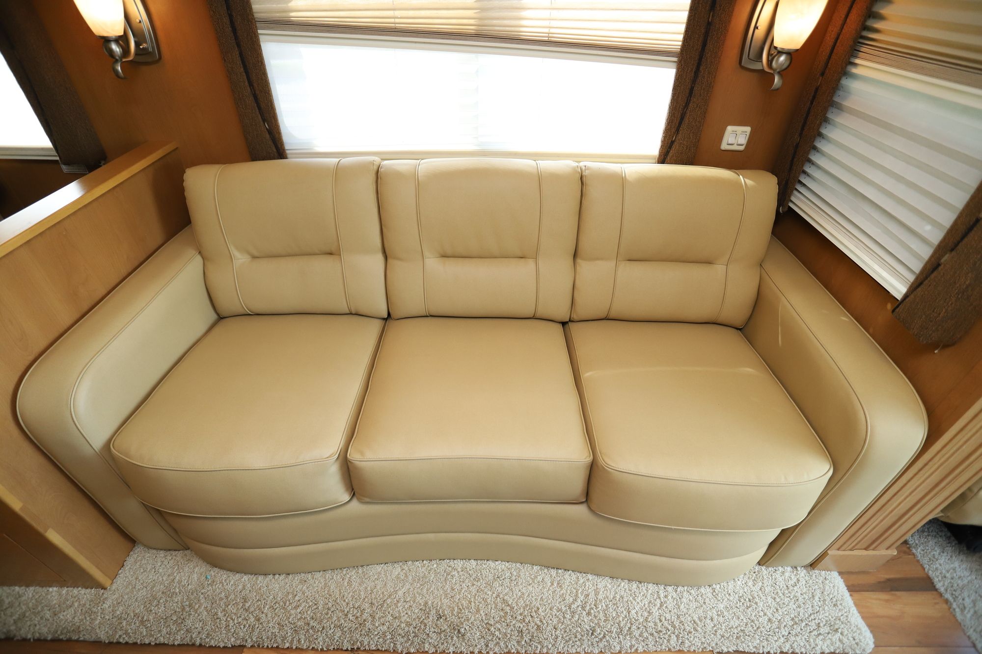 Used 2011 Newmar Canyon Star 3920 Class A  For Sale