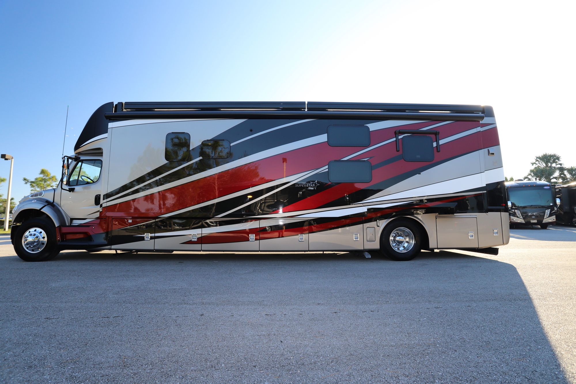 New 2021 Newmar Super Star 4058 Super C  For Sale