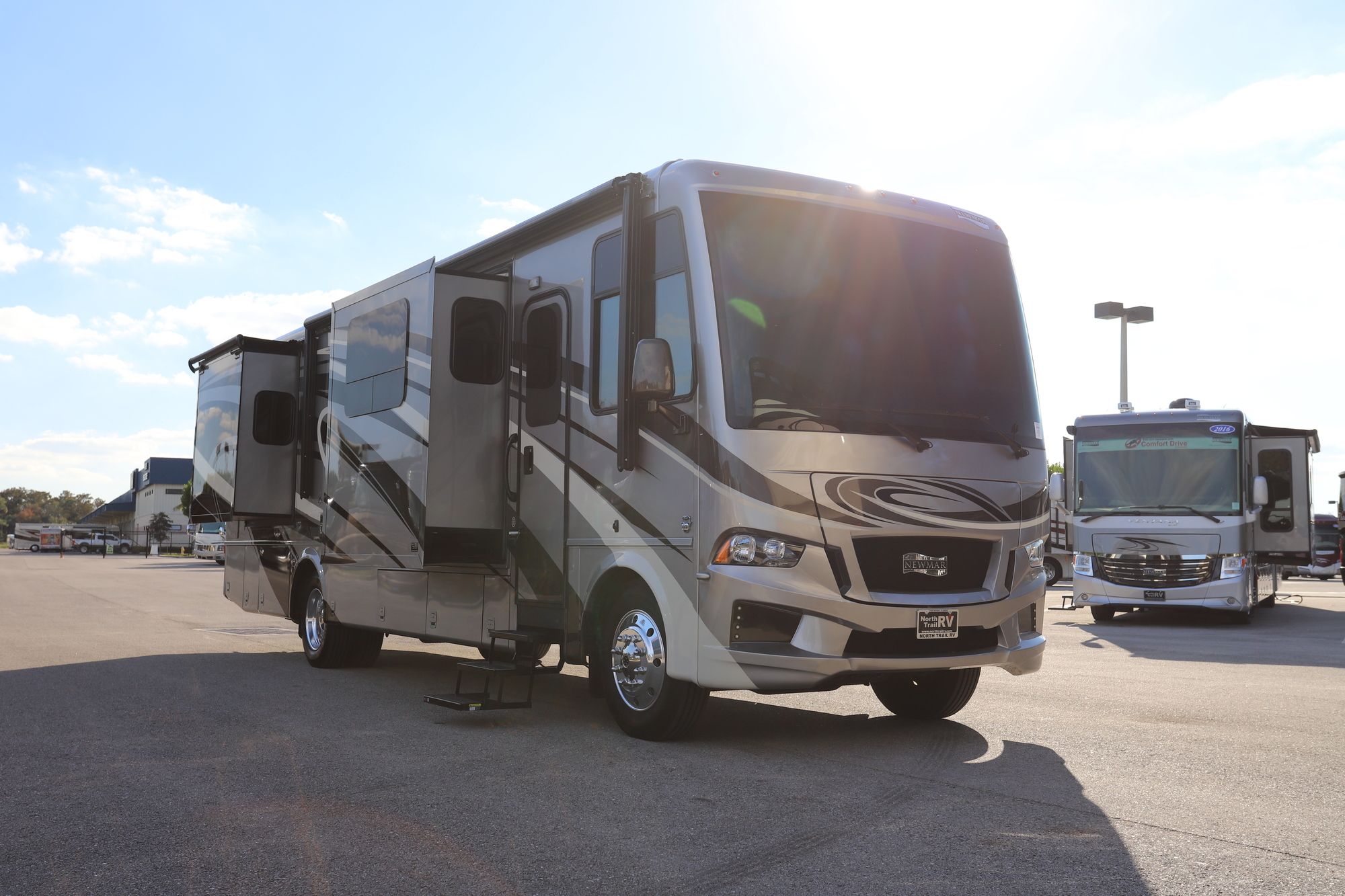 Used 2019 Newmar Bay Star 3408 Class A  For Sale