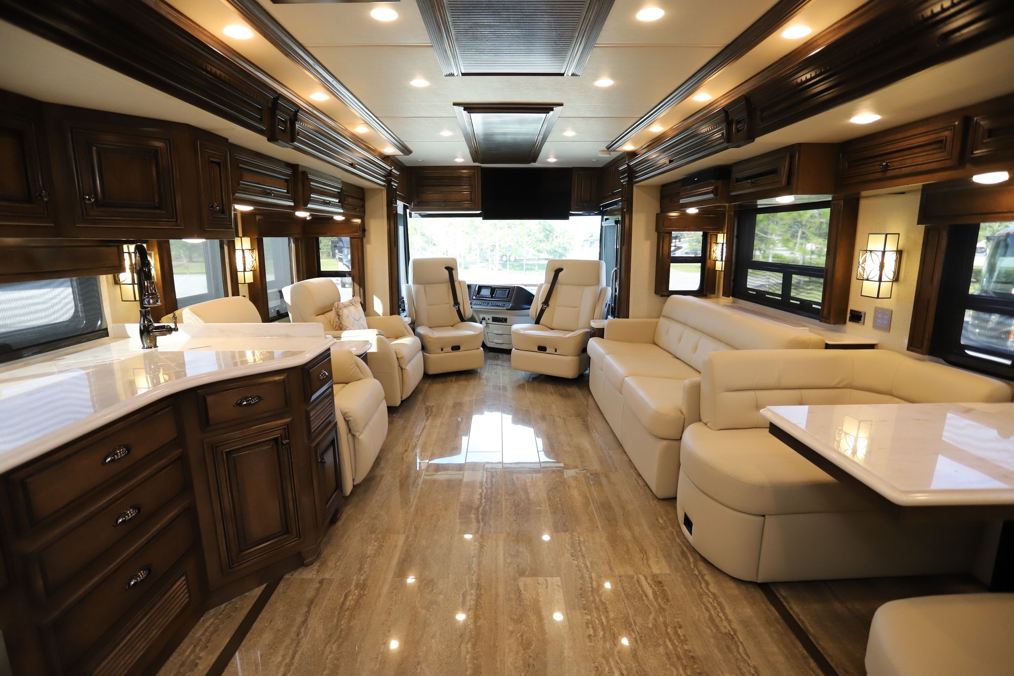 Used 2019 Newmar Dutch Star 4363 Class A  For Sale