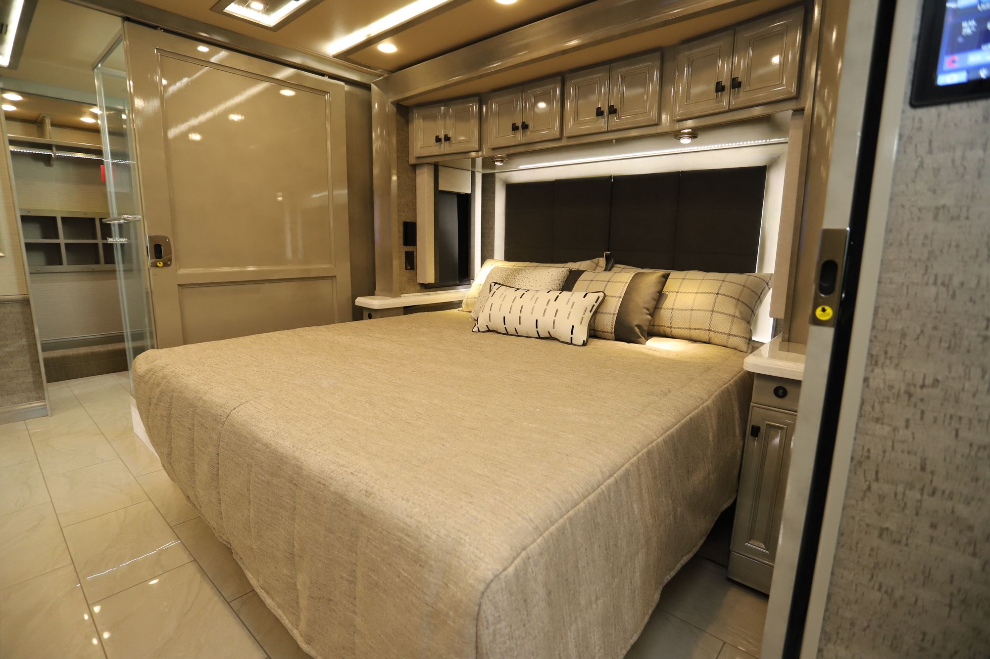 New 2021 Tiffin Motor Homes Allegro Bus 45OPP Class A  For Sale