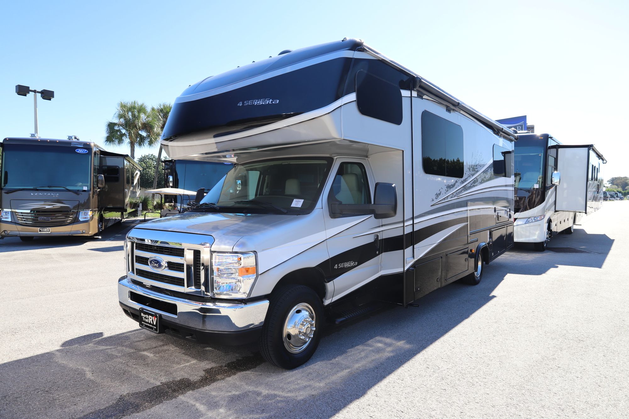 Used 2018 Dynamax Isata 4 25FWF Class C  For Sale