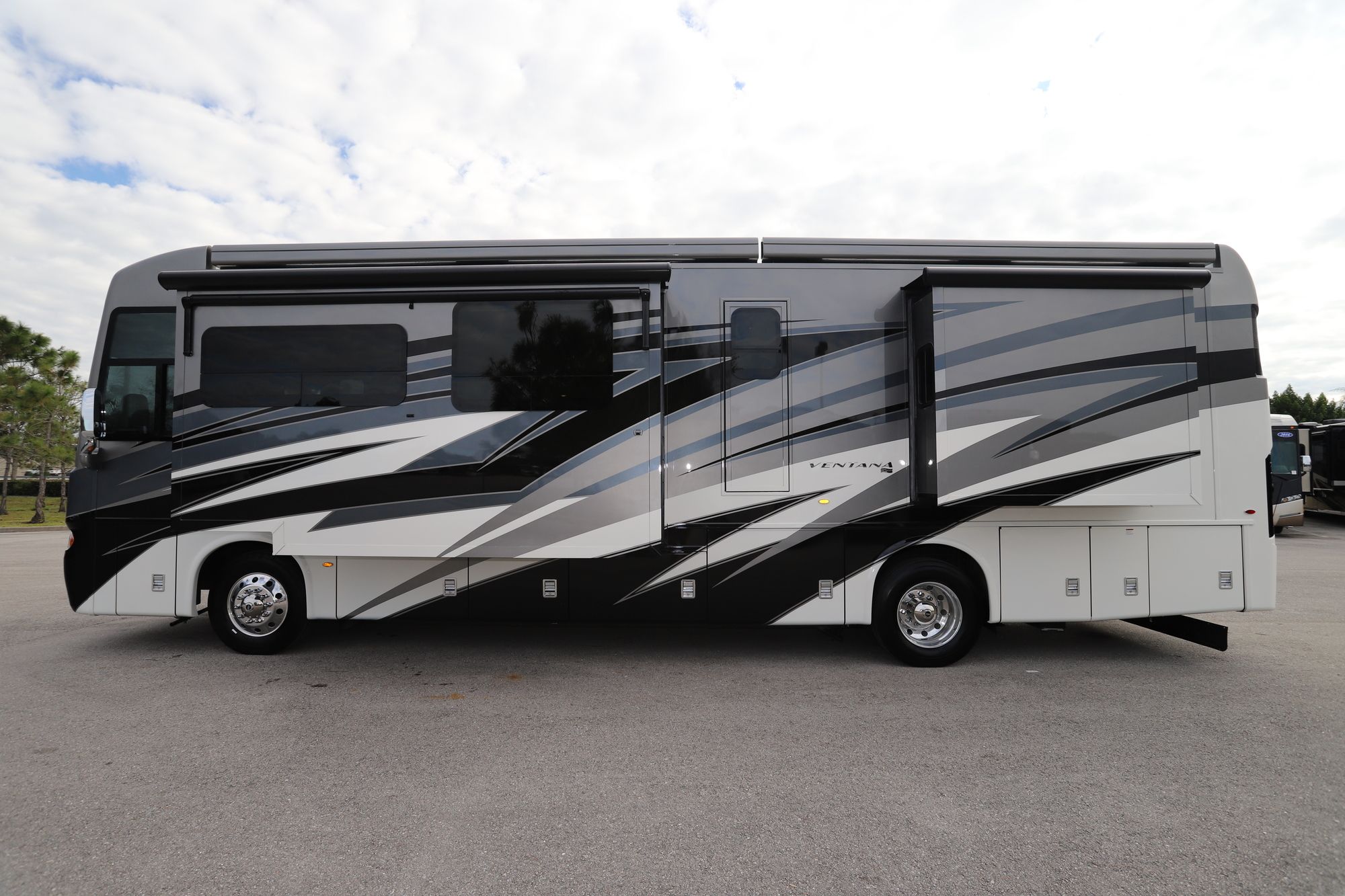 New 2021 Newmar Ventana 3717 Class A  For Sale