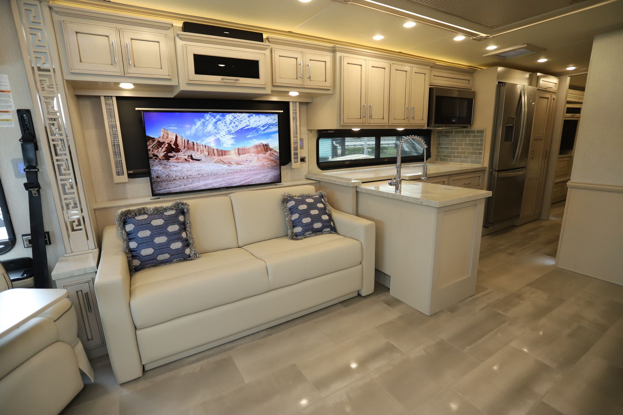 New 2021 Newmar Ventana 3717 Class A  For Sale