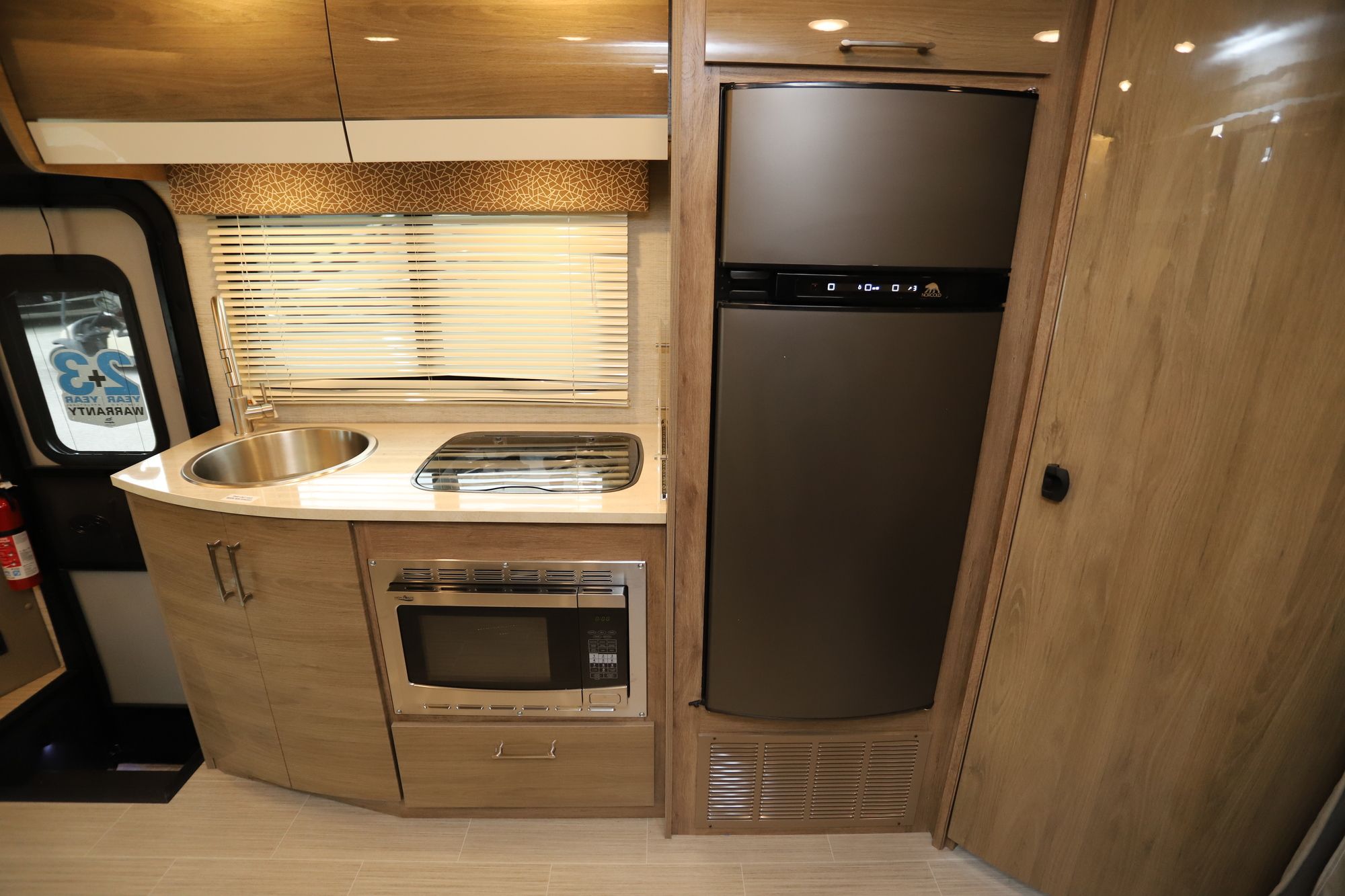 New 2021 Jayco Melbourne Prestige 24LP Class C  For Sale