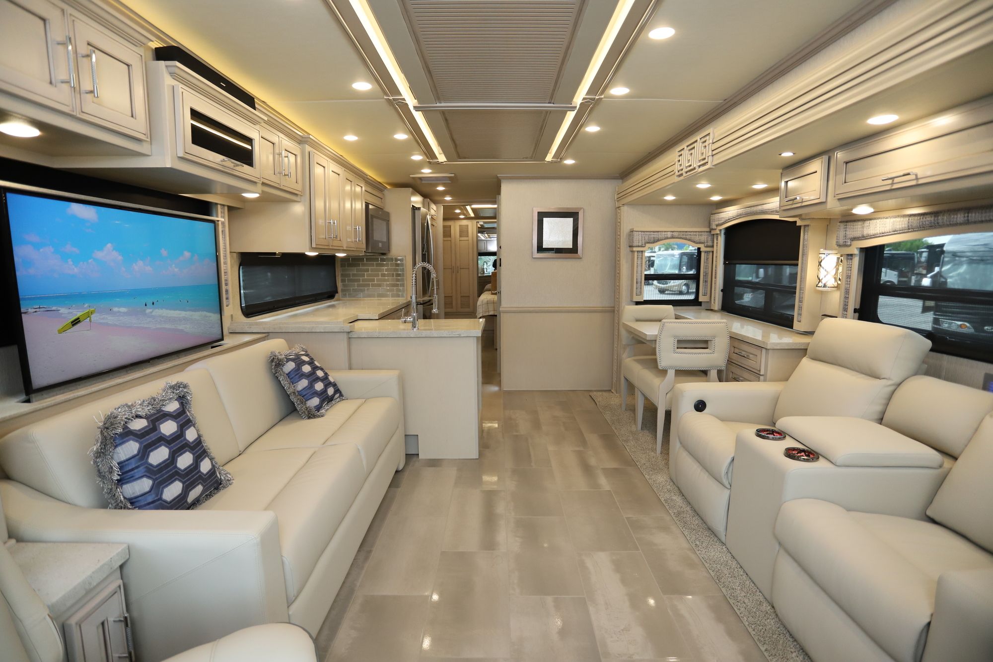 New 2021 Newmar Ventana 3717 Class A  For Sale