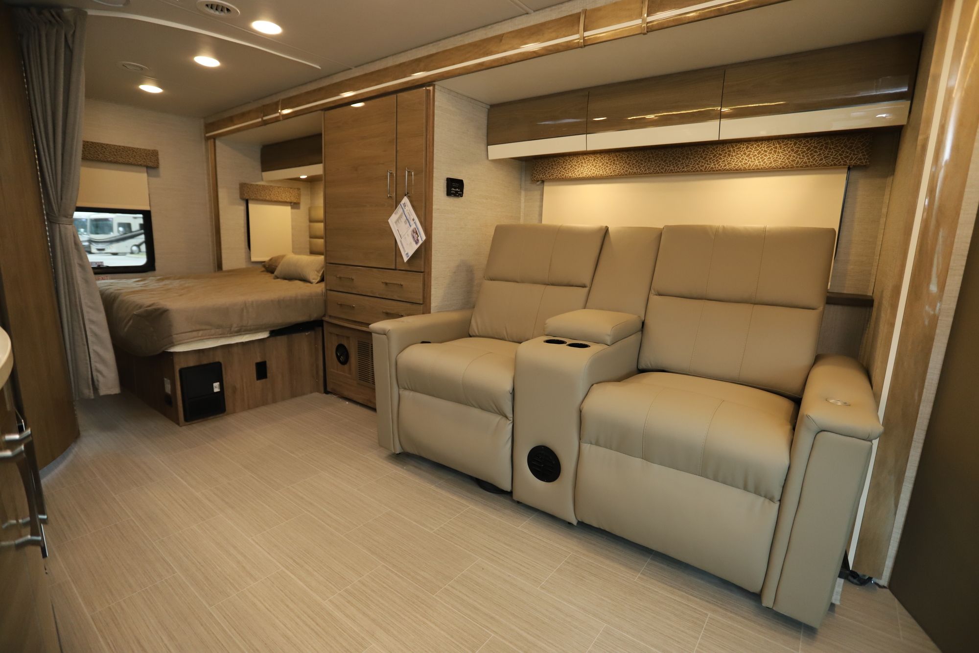 New 2021 Jayco Melbourne Prestige 24LP Class C  For Sale