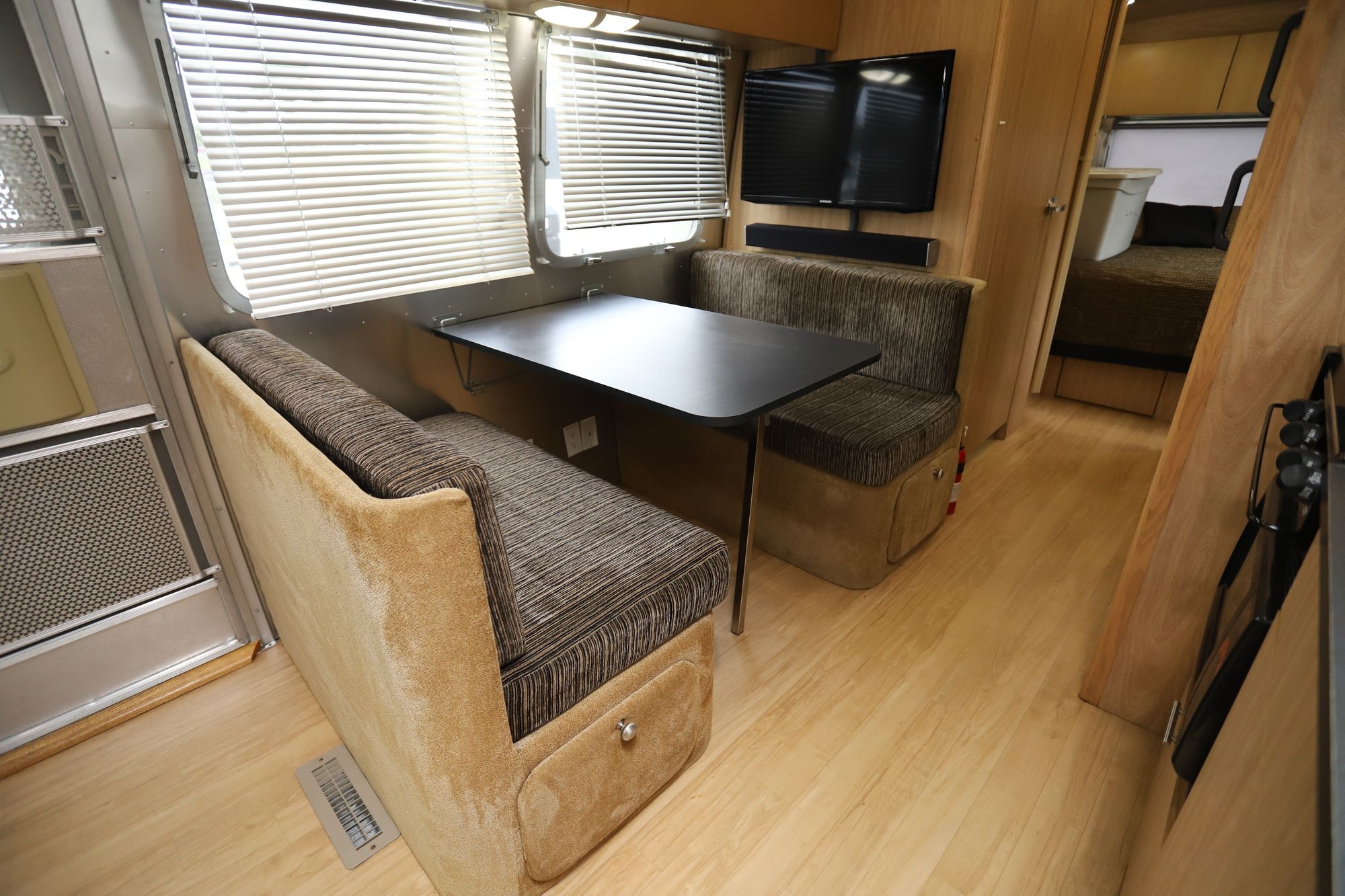 Used 2006 Airstream Safari 28W Travel Trailer  For Sale