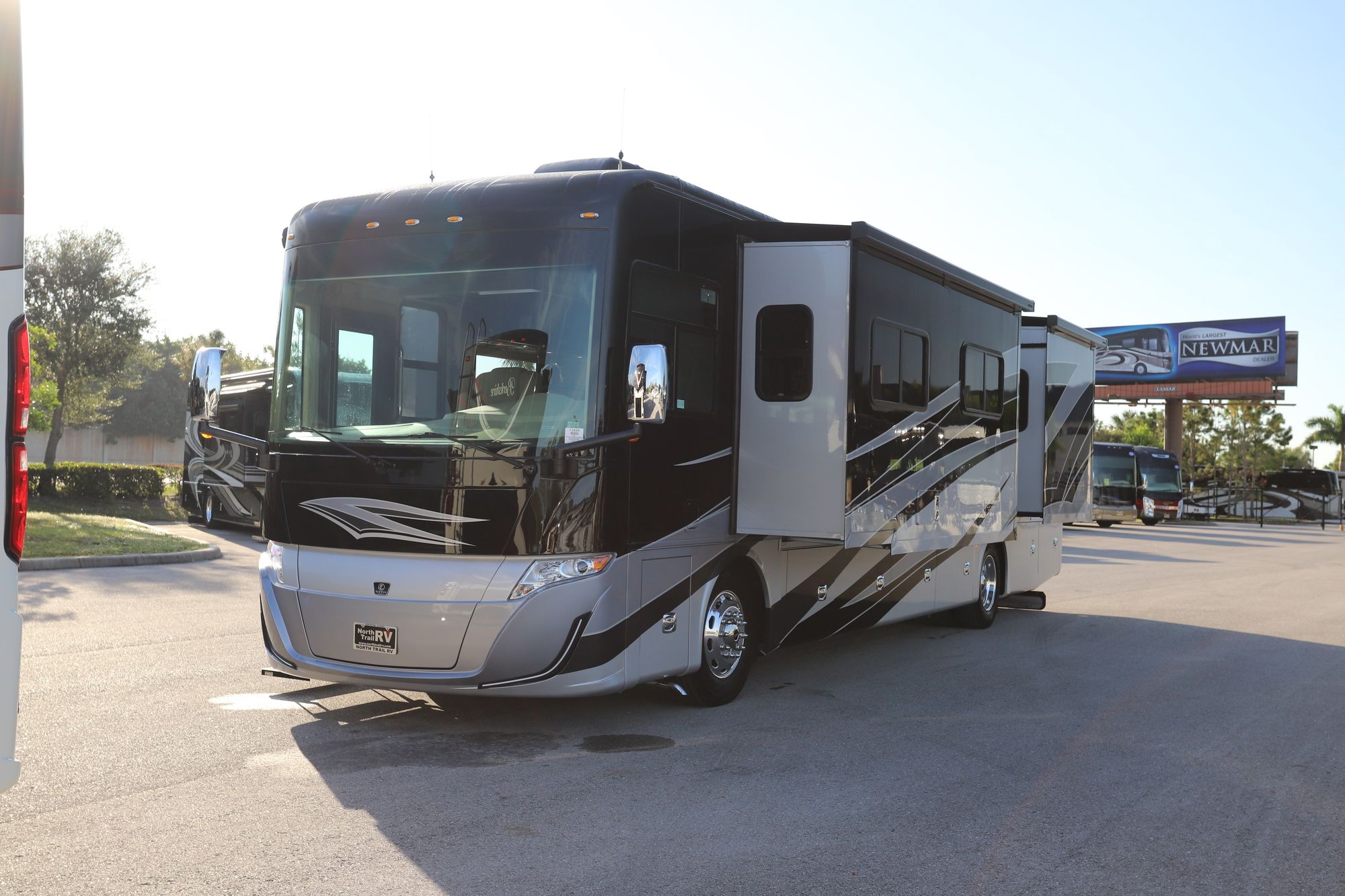 New 2021 Tiffin Motor Homes Allegro Red 38KA Class A  For Sale