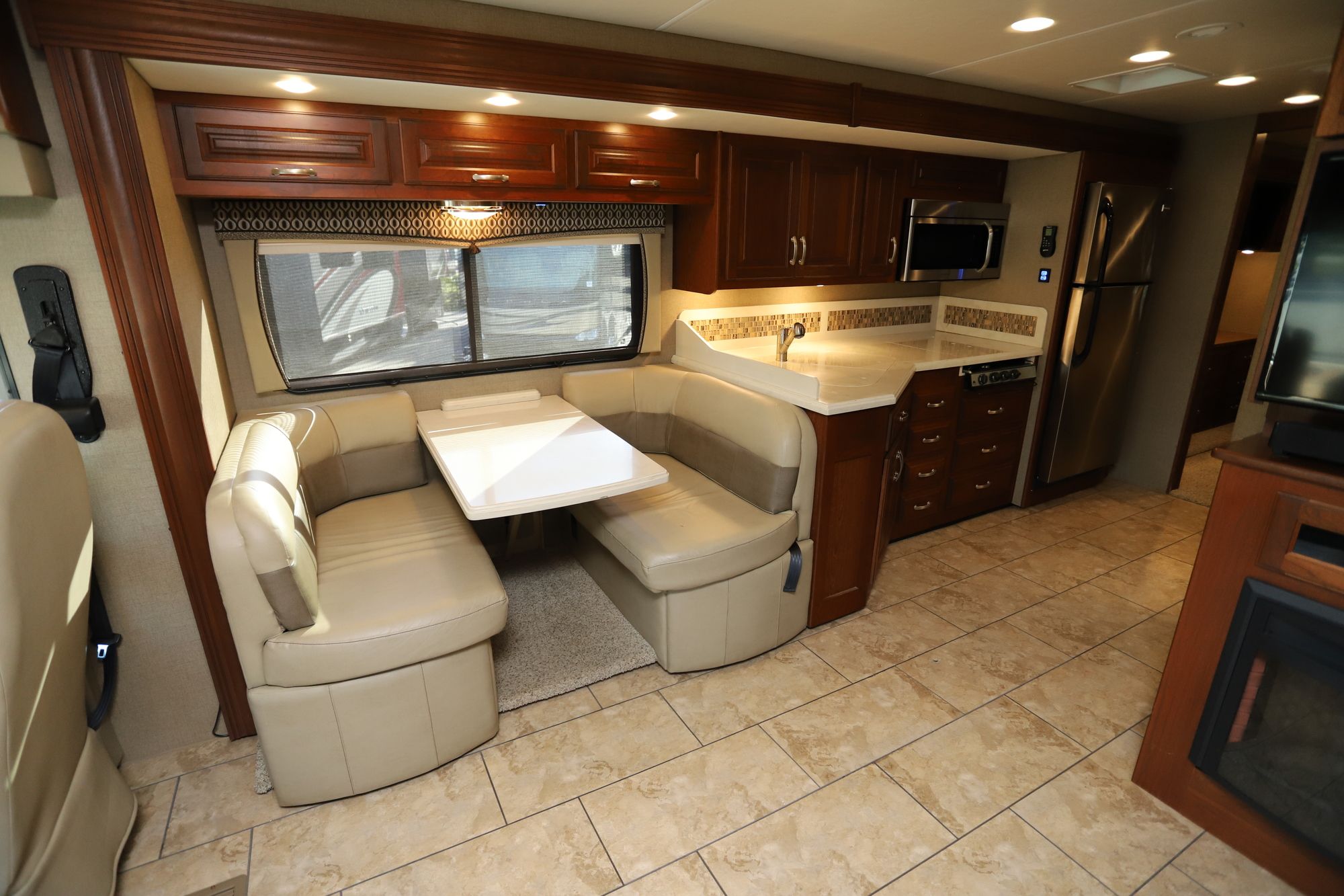 Used 2018 Forest River Berkshire 34QS Class A  For Sale