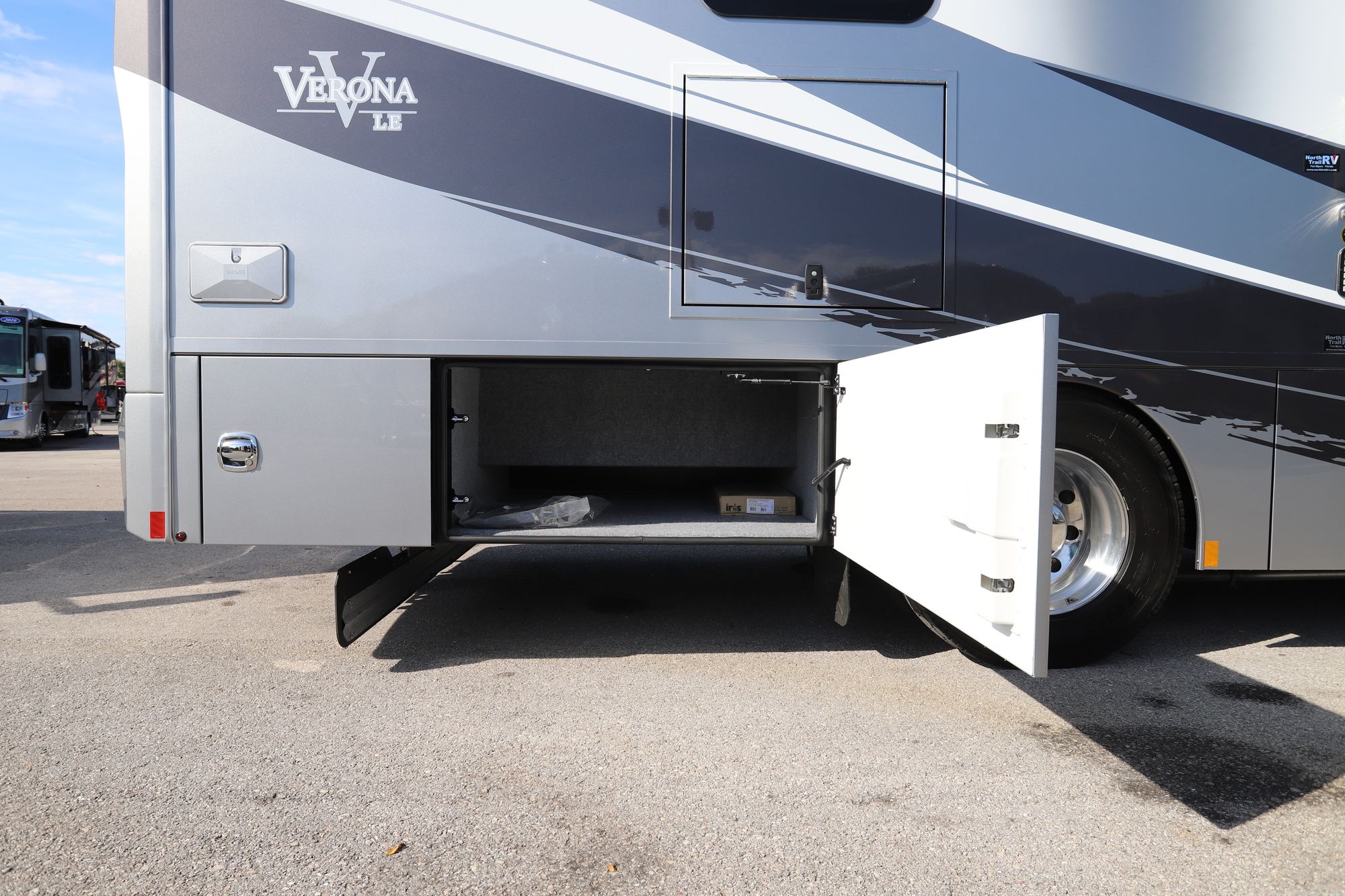 New 2021 Renegade Rv Verona Le 40LRB Super C  For Sale