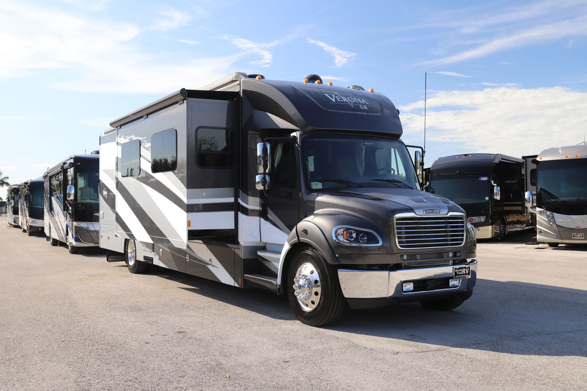 New 2021 Renegade Rv Verona Le 40LRB Super C  For Sale