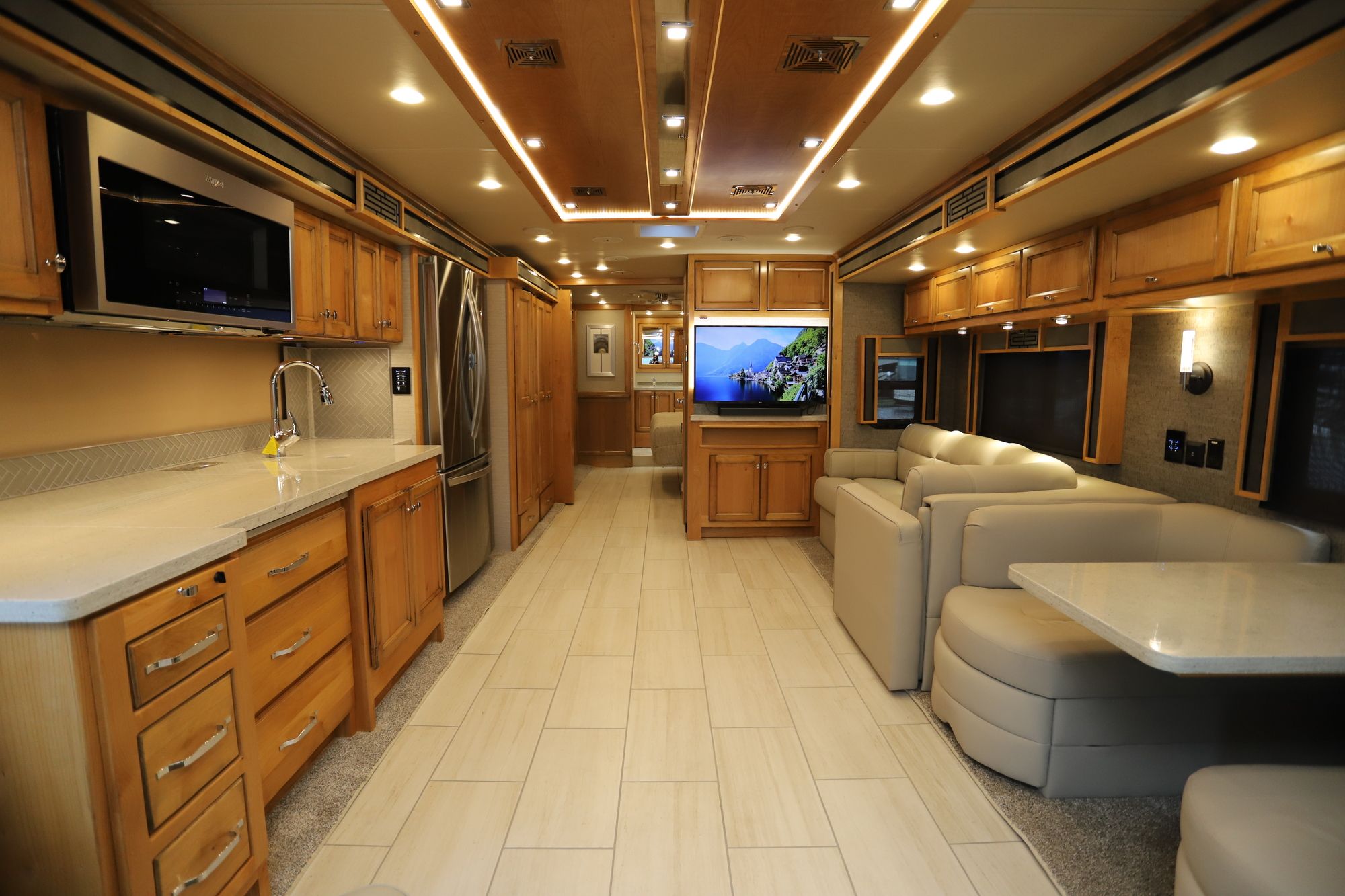 New 2021 Tiffin Motor Homes Allegro Red 38KA Class A  For Sale