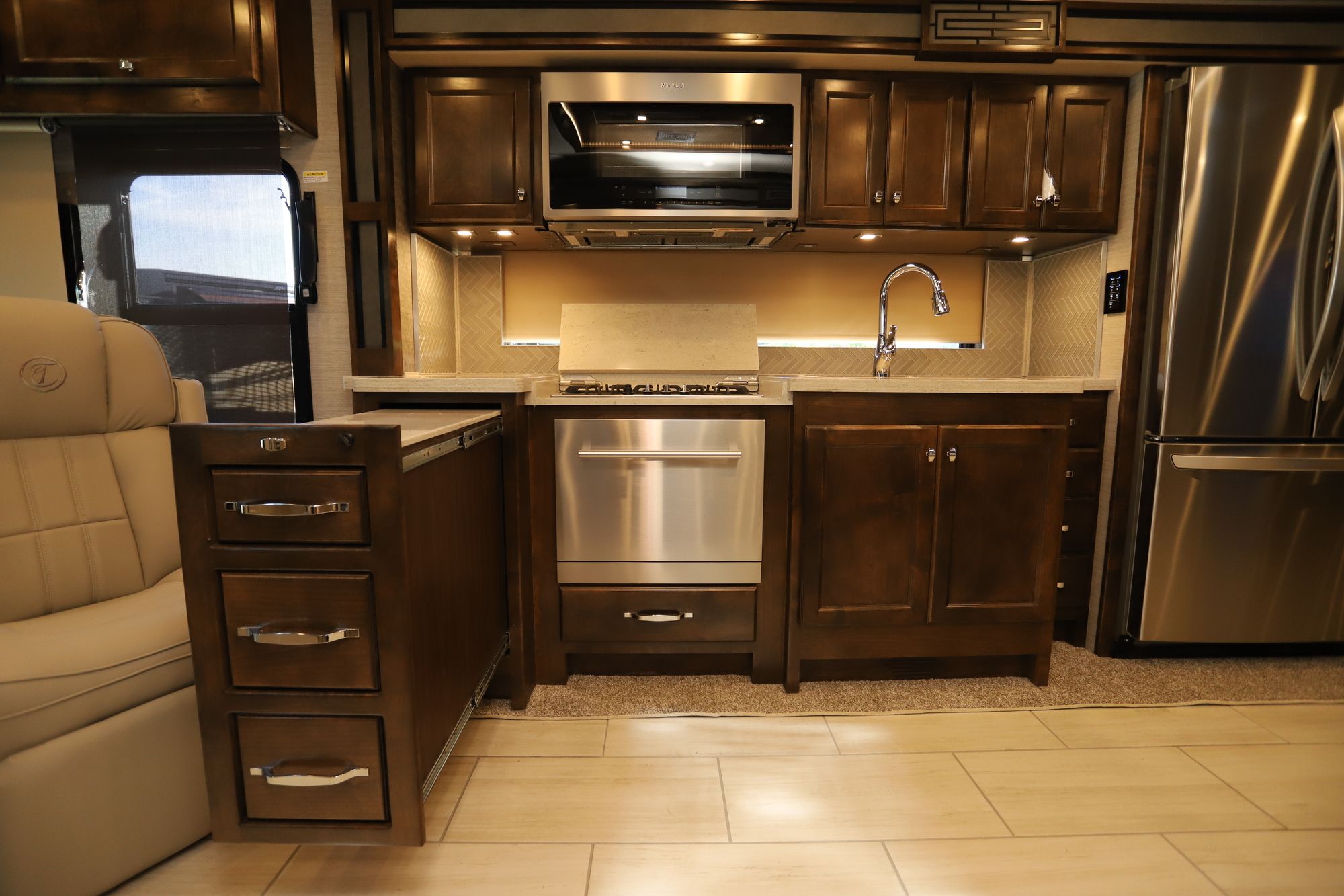 New 2021 Tiffin Motor Homes Allegro Red 38KA Class A  For Sale