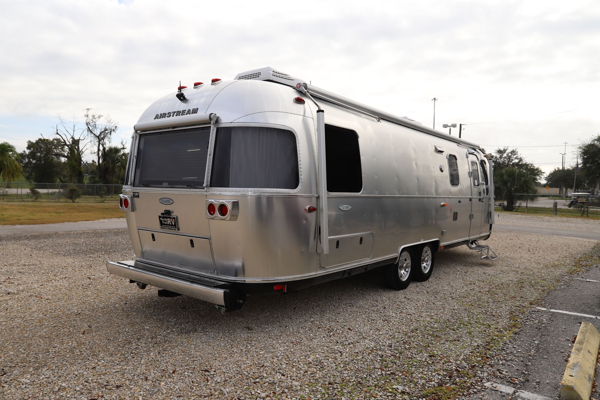 Used 2019 Airstream Classic 30RB Travel Trailer  For Sale