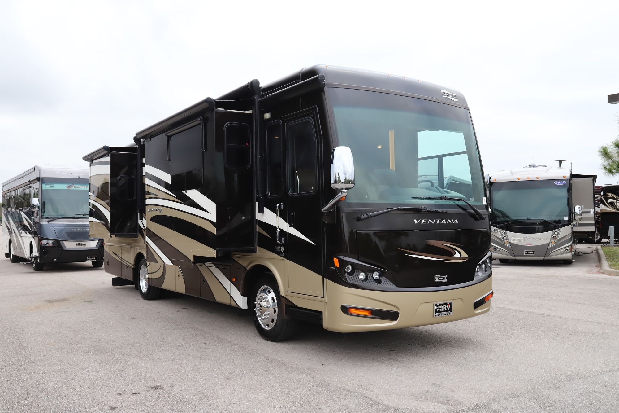 Used 2015 Newmar Ventana 3436 Class A  For Sale