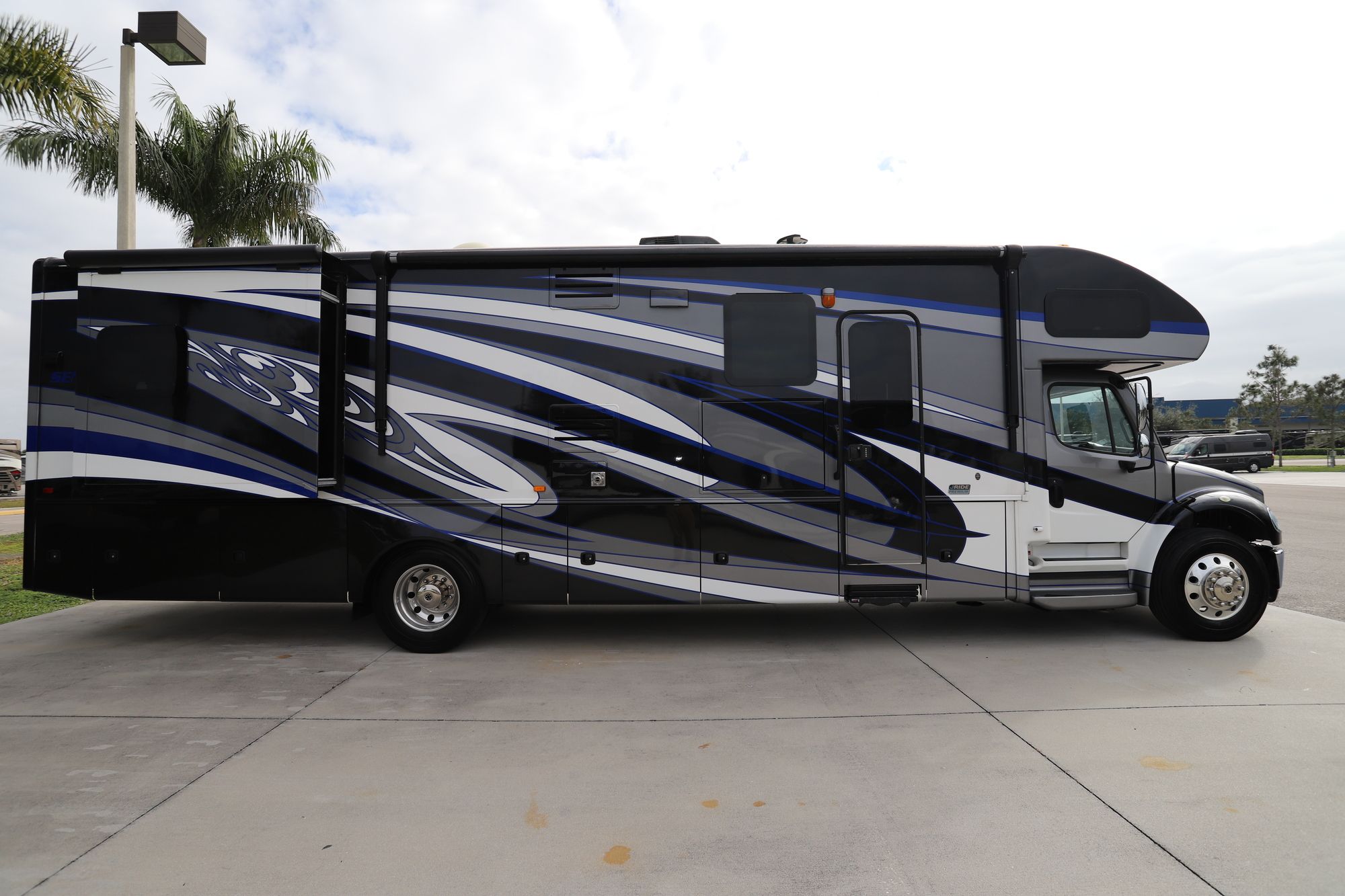 Used 2018 Jayco Seneca 37TS Class C  For Sale