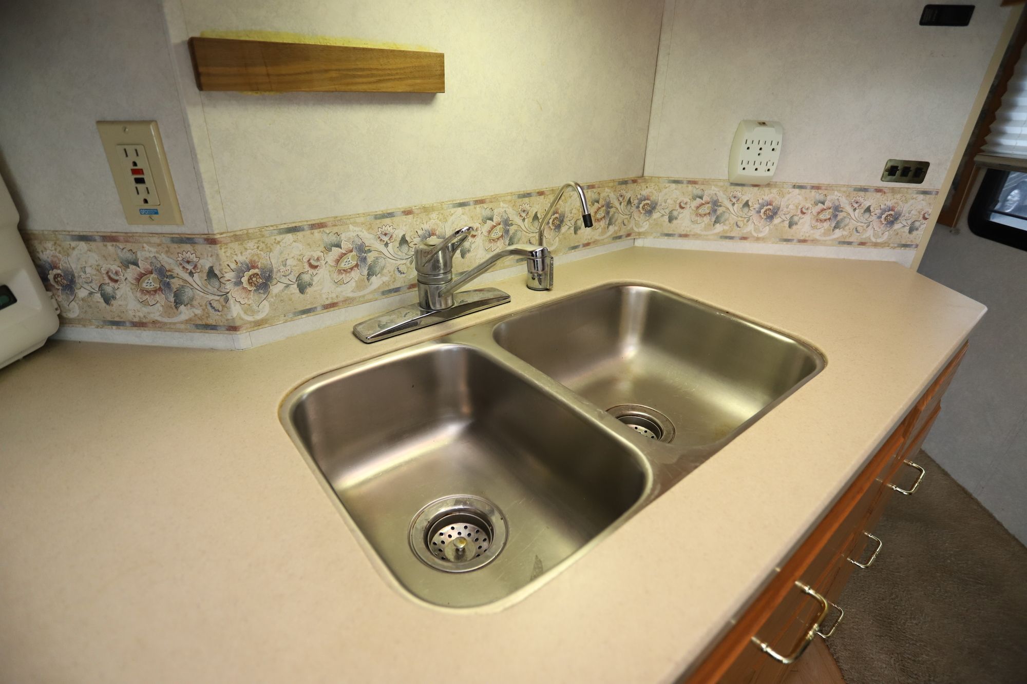 Used 2001 Winnebago Journey 32T Class A  For Sale
