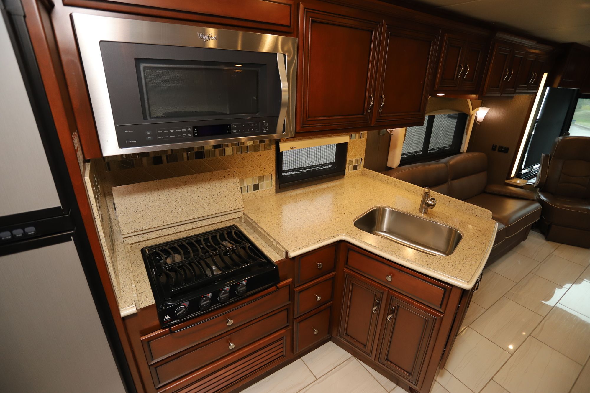 Used 2015 Newmar Ventana 3436 Class A  For Sale