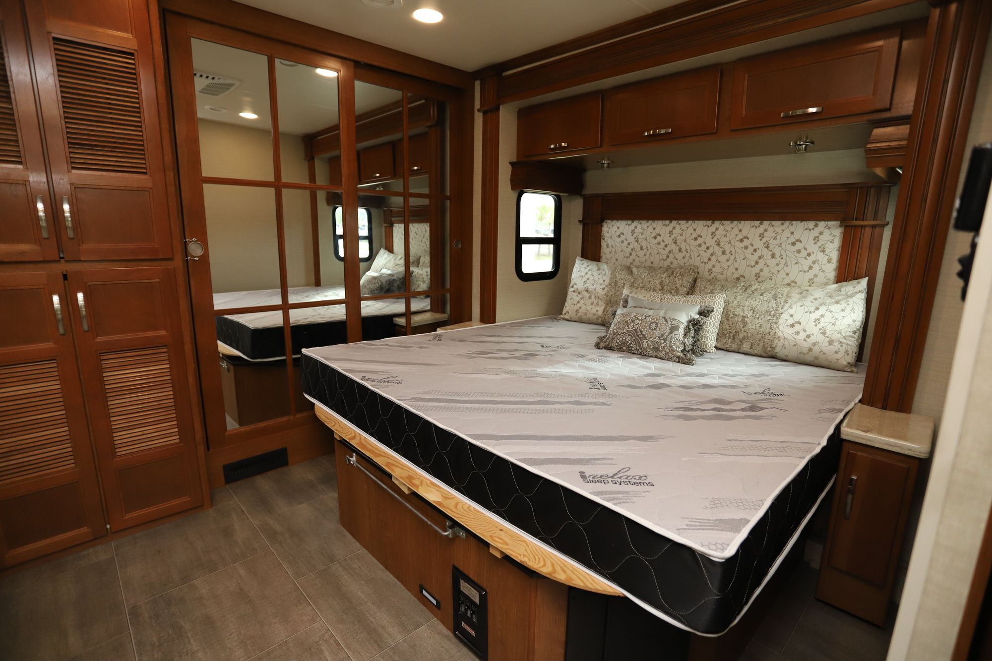 Used 2018 Jayco Seneca 37TS Class C  For Sale