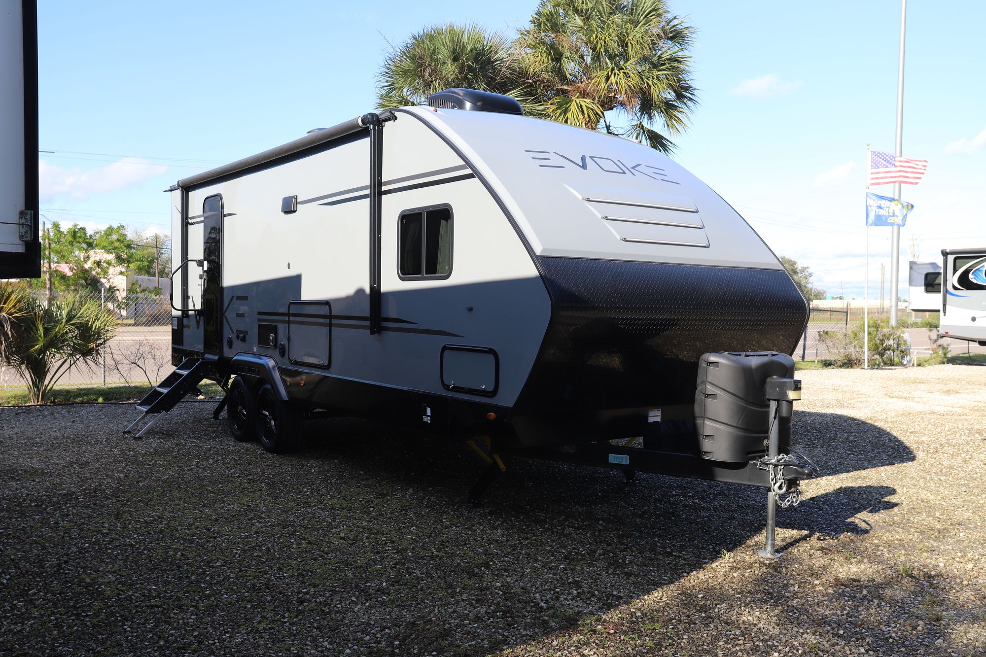 Used 2020 Travel Lite Evoke 27A Travel Trailer  For Sale