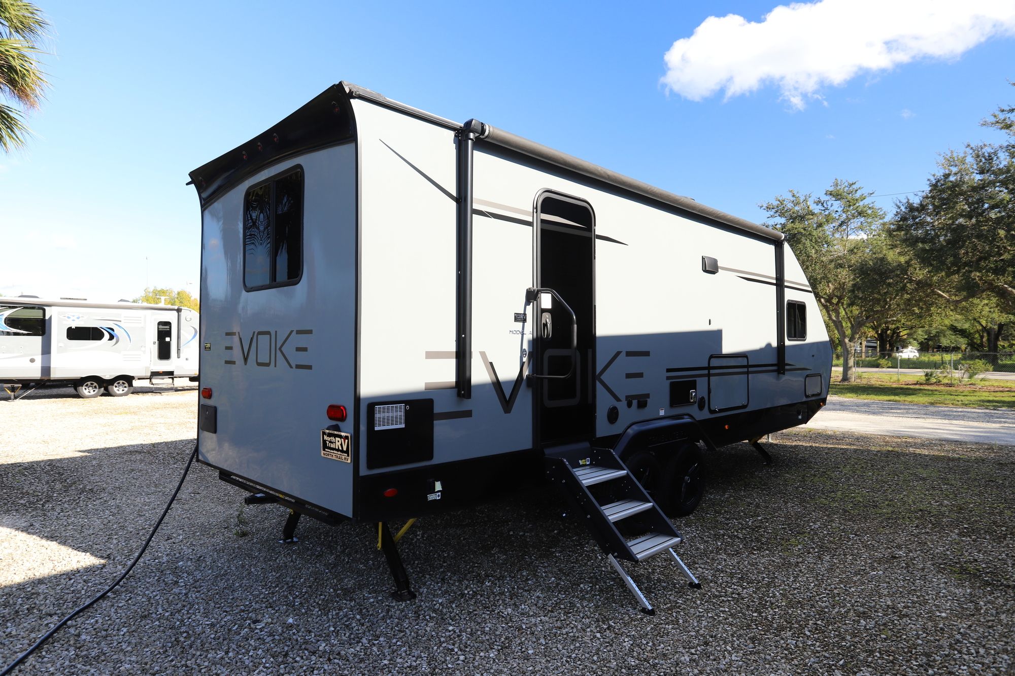 Used 2020 Travel Lite Evoke 27A Travel Trailer  For Sale