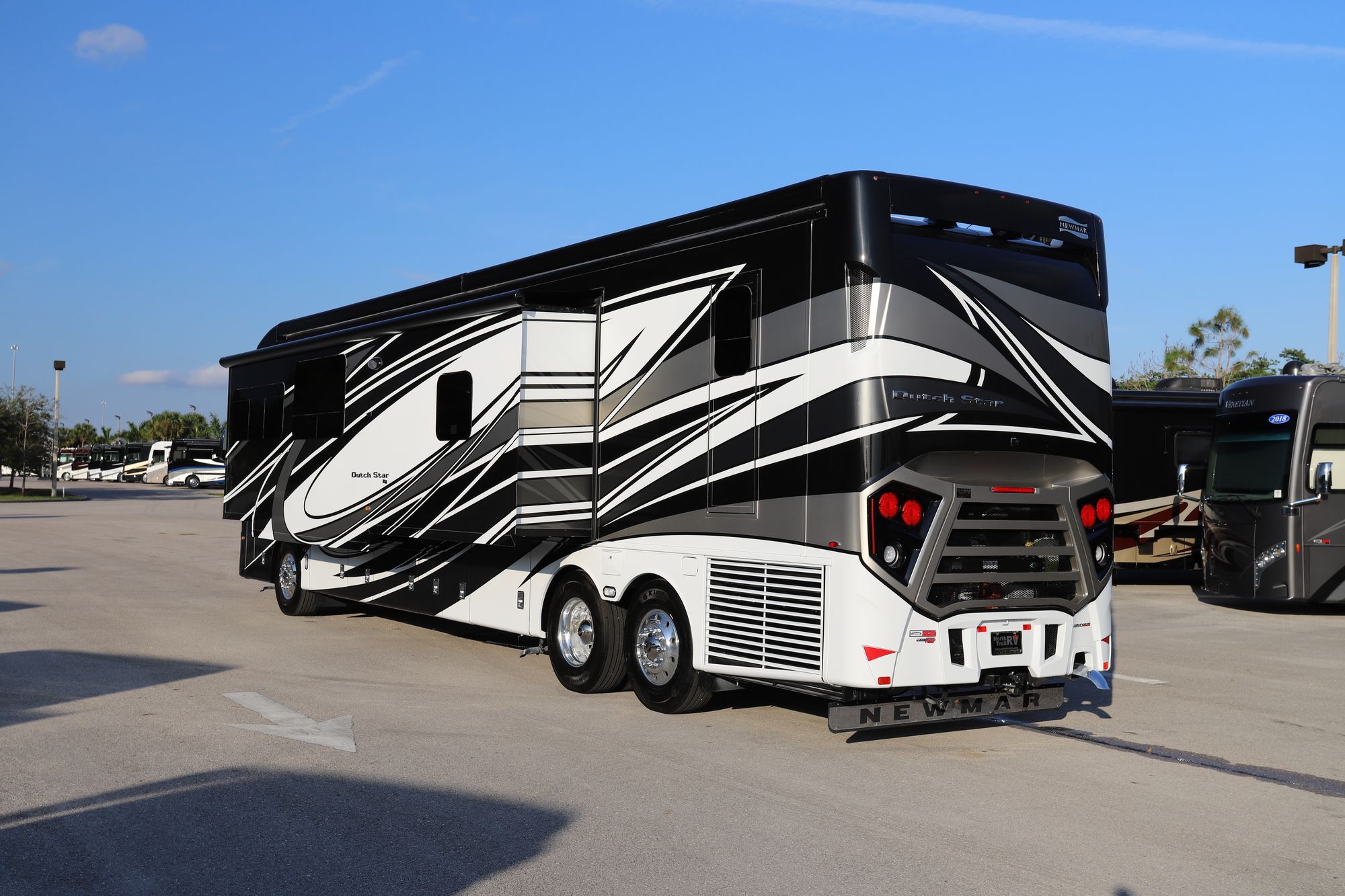 New 2021 Newmar Dutch Star 4369 Class A  For Sale