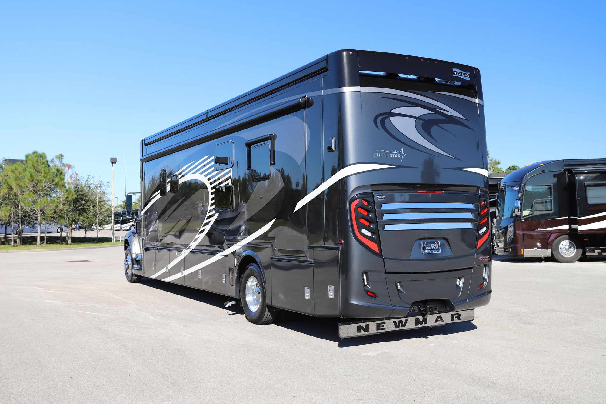Used 2020 Newmar Super Star 4058 Class A  For Sale