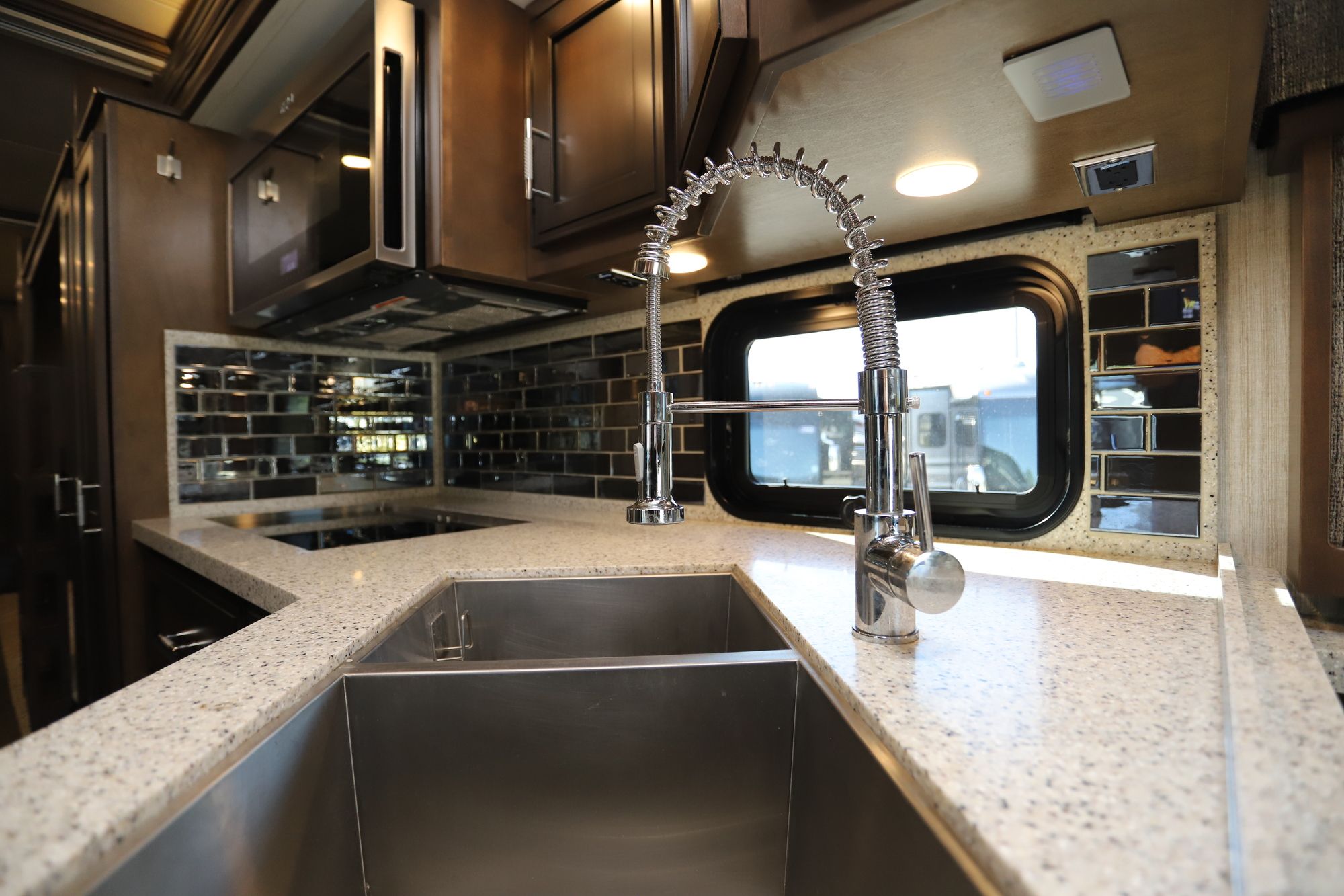 Used 2020 Newmar Super Star 4058 Class A  For Sale