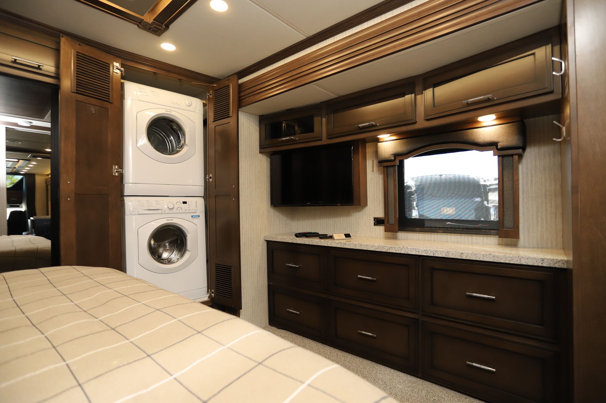 Used 2020 Newmar Super Star 4058 Class A  For Sale