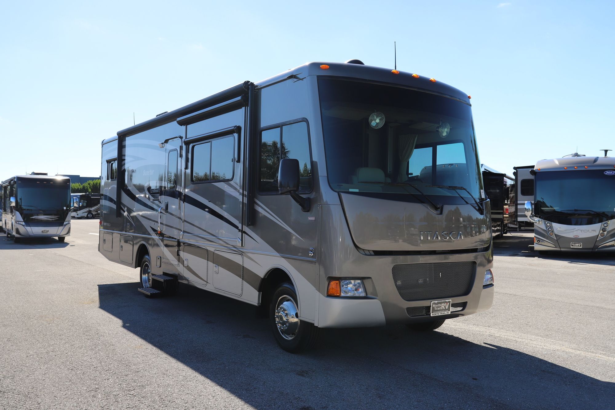 Used 2015 Itasca Sun Star 30T Class A  For Sale