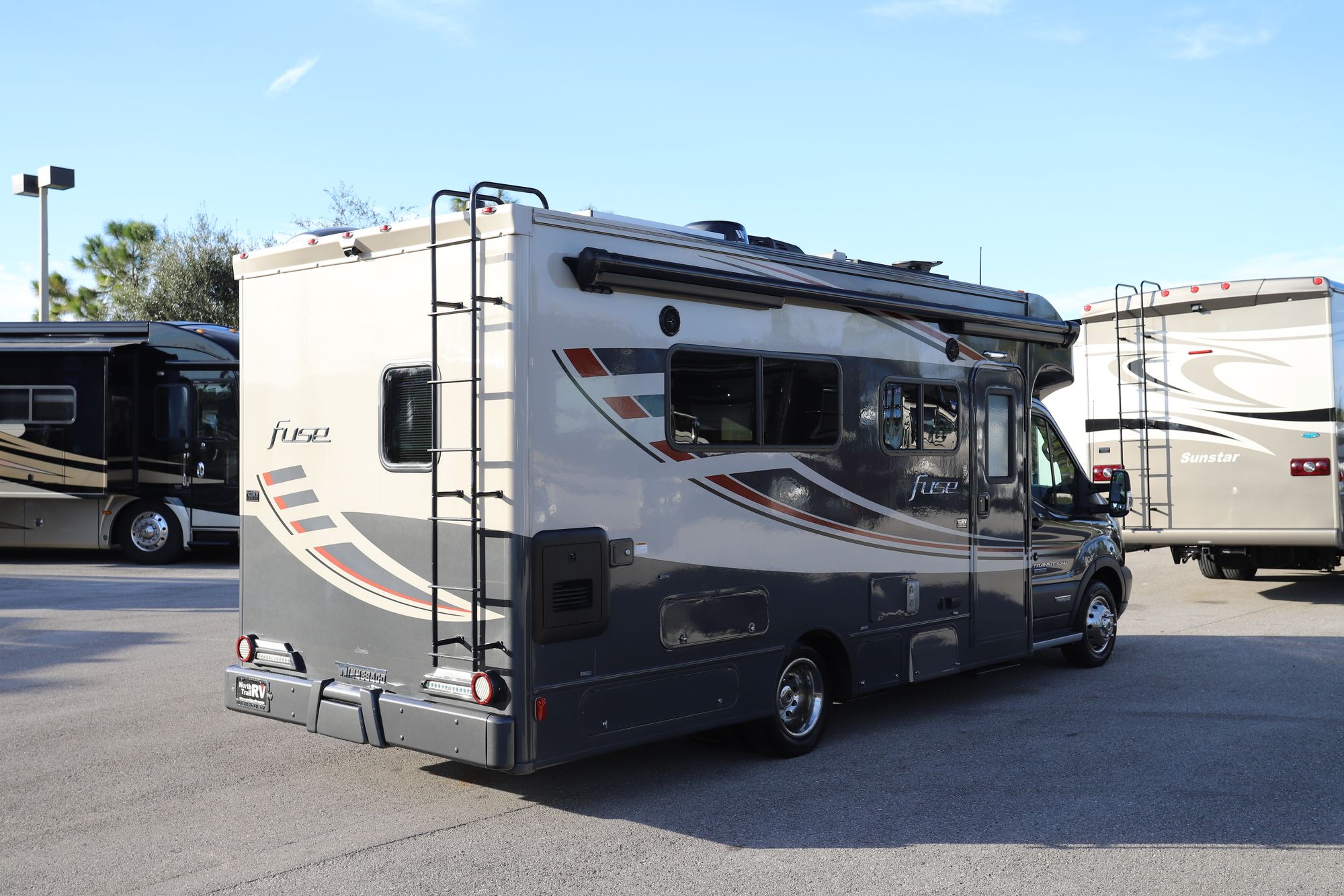 Used 2017 Winnebago Fuse 23A Class C  For Sale