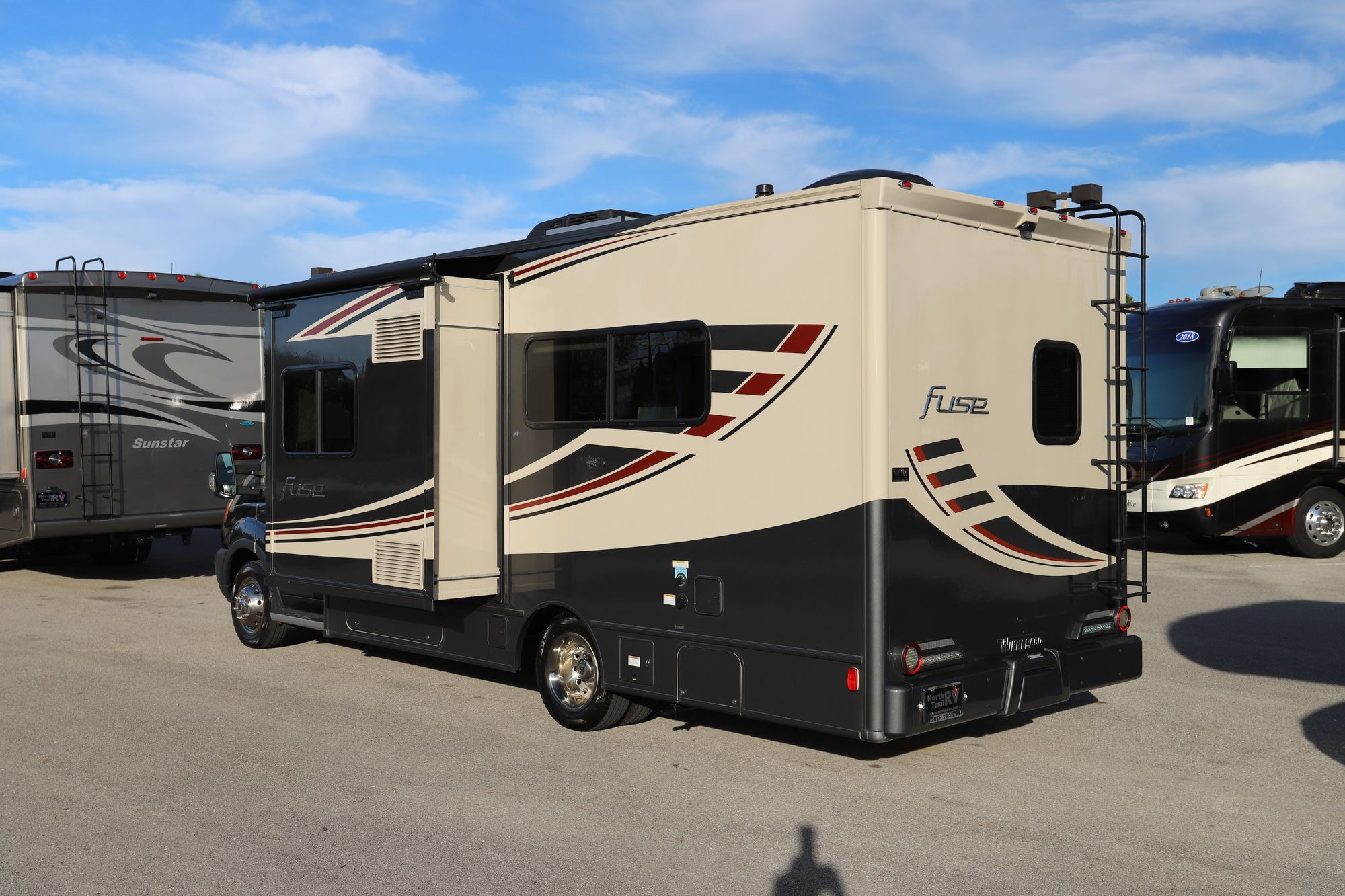 Used 2017 Winnebago Fuse 23A Class C  For Sale