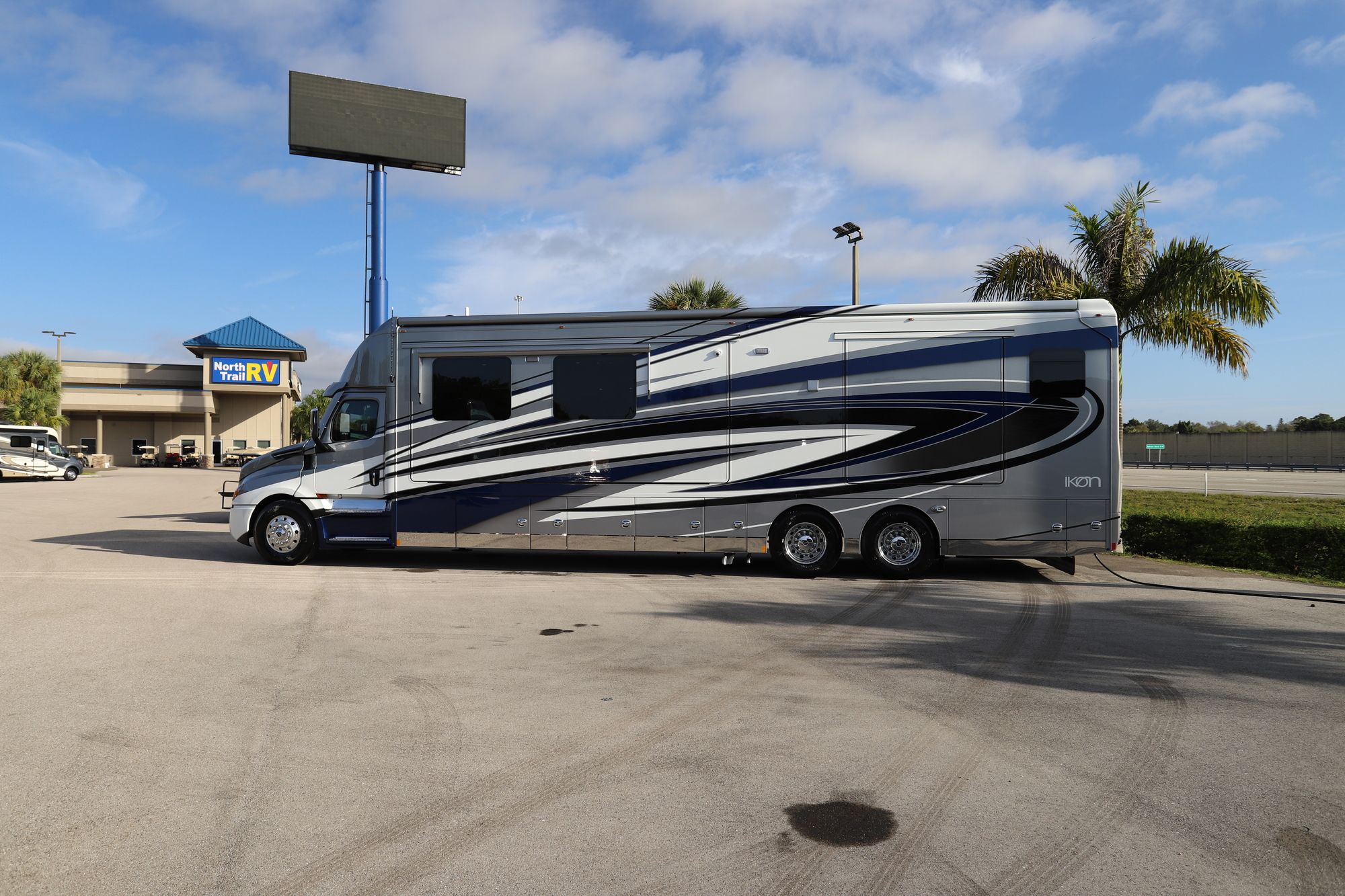 New 2021 Renegade Rv Ikon i4534RX Super C  For Sale