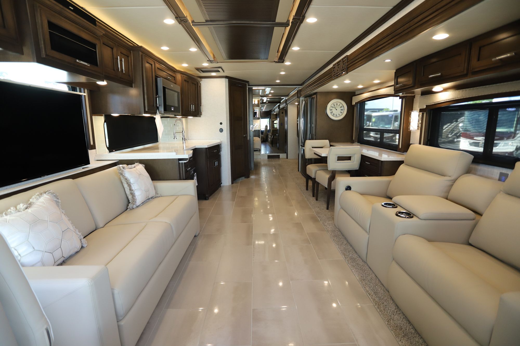 New 2021 Newmar Ventana 4037 Class A  For Sale