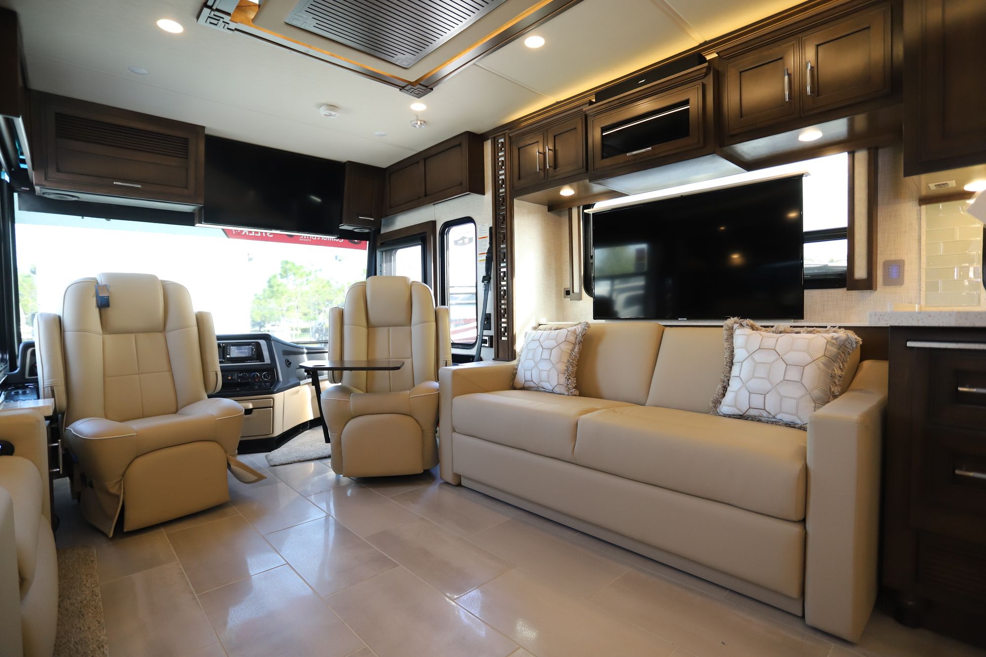 New 2021 Newmar Ventana 4037 Class A  For Sale