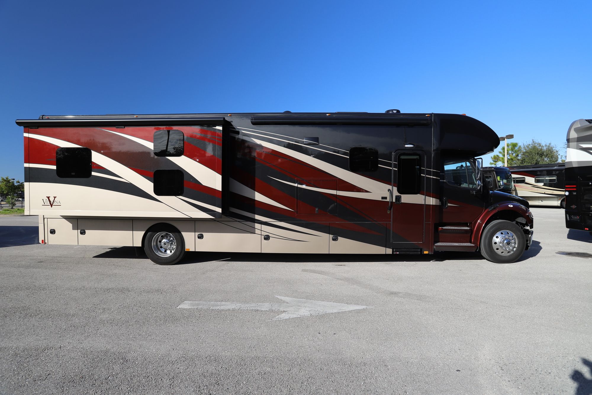 New 2021 Renegade Rv Verona 40VBH Super C  For Sale