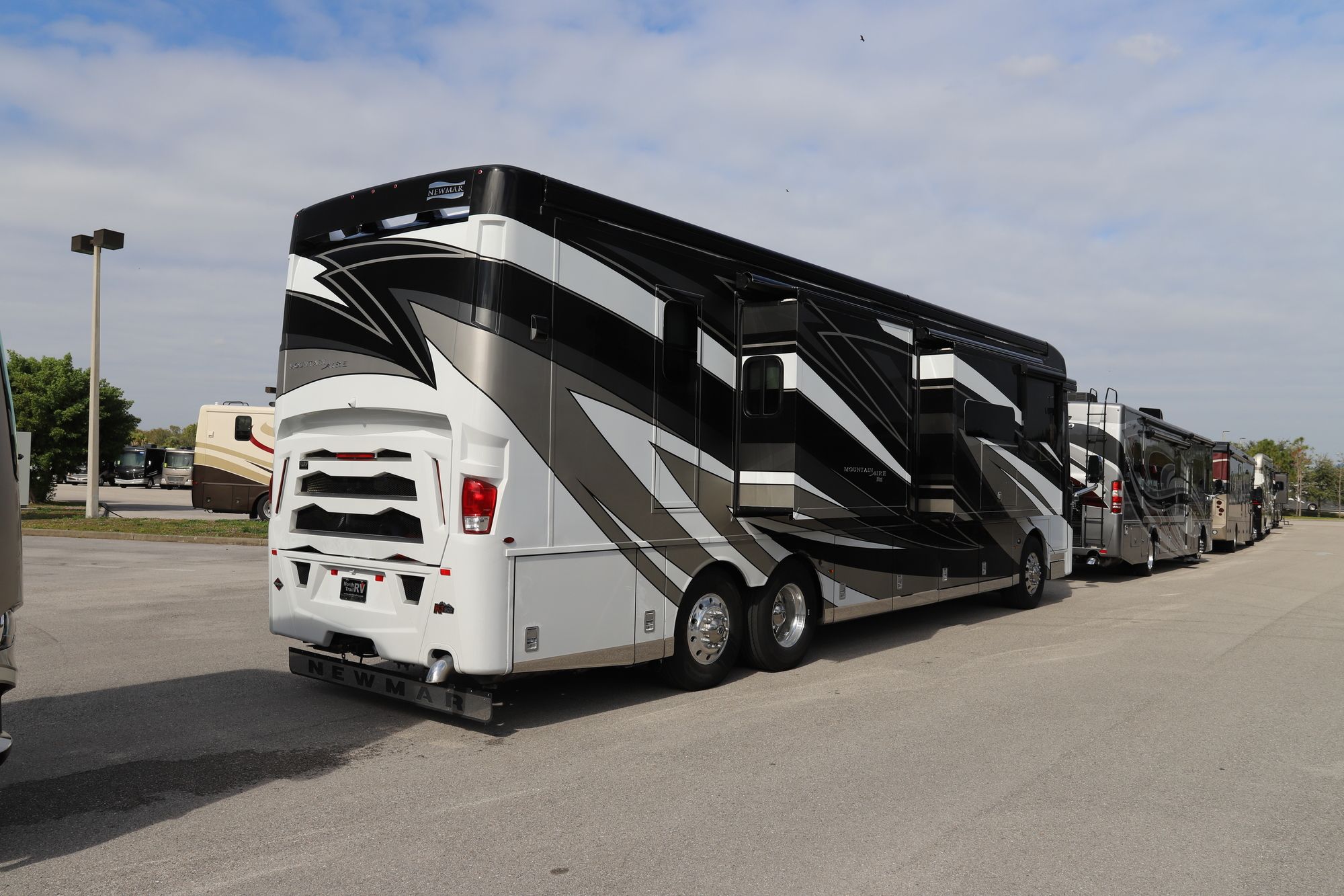 New 2021 Newmar Mountain Aire 4118 Class A  For Sale