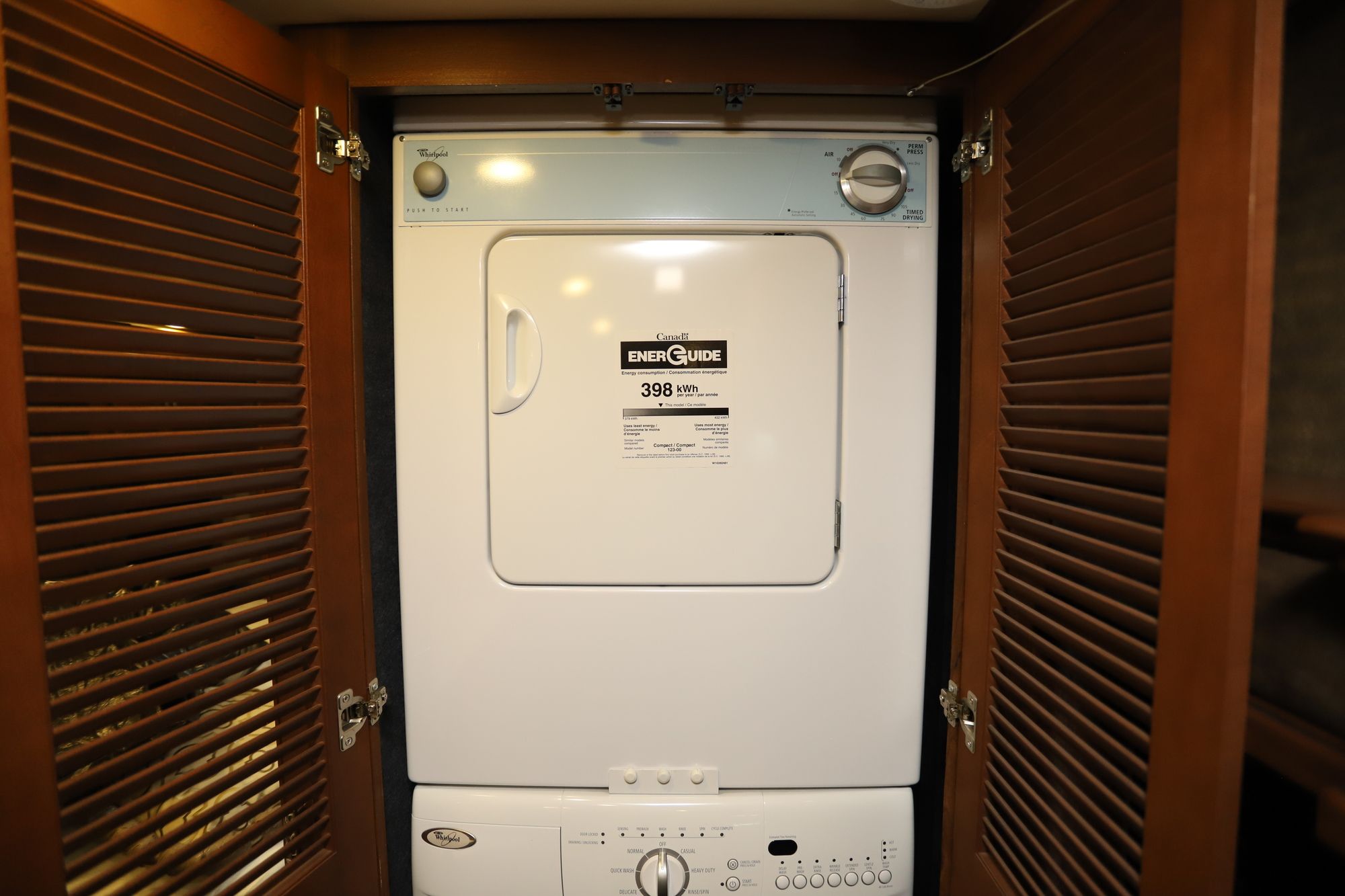 Used 2014 Fleetwood Discovery 40X Class A  For Sale