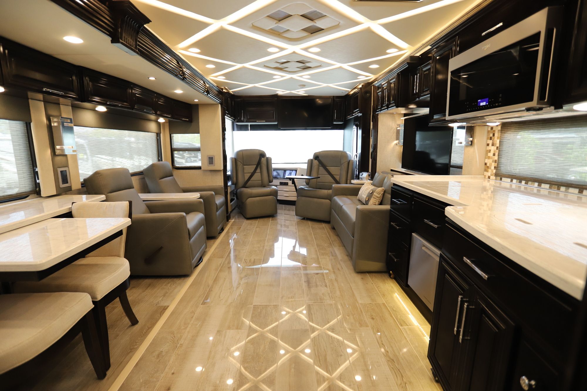 New 2021 Newmar Mountain Aire 4118 Class A  For Sale